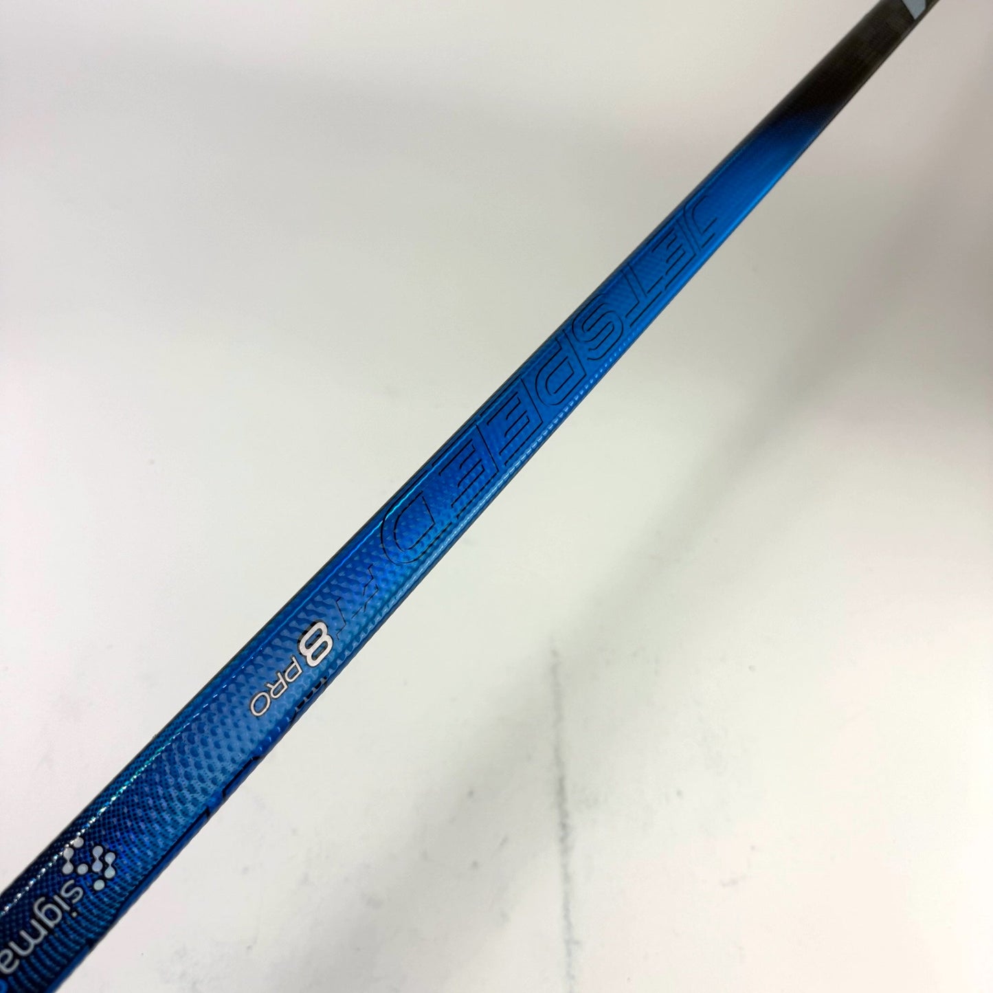 New Right Blue CCM Jetspeed FT8 Pro | 90 Flex P28M Curve Grip | Sennecke | J499