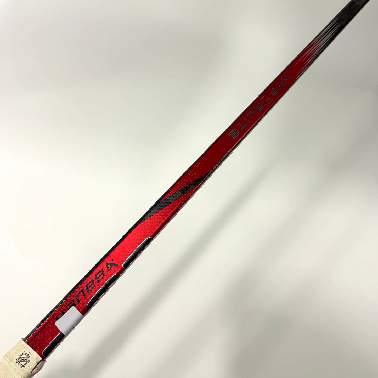 Used Left Red Bauer Vapor Hyperlite 2 | 77 Flex P92 Curve Grip | AB721
