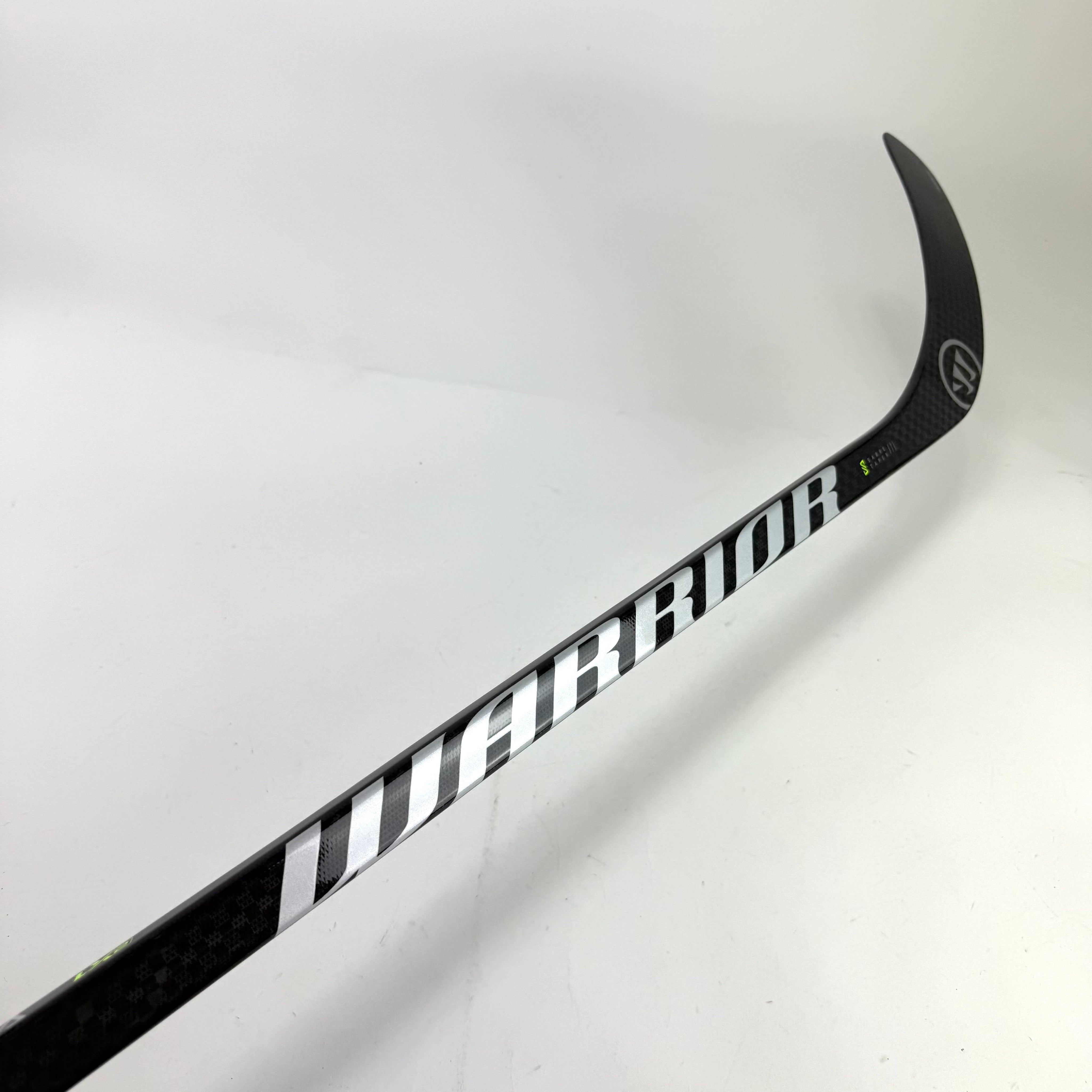 New Right Warrior Alpha LX2 | 75 Flex W88 Curve Grip | E640 - Top Flight Hockey