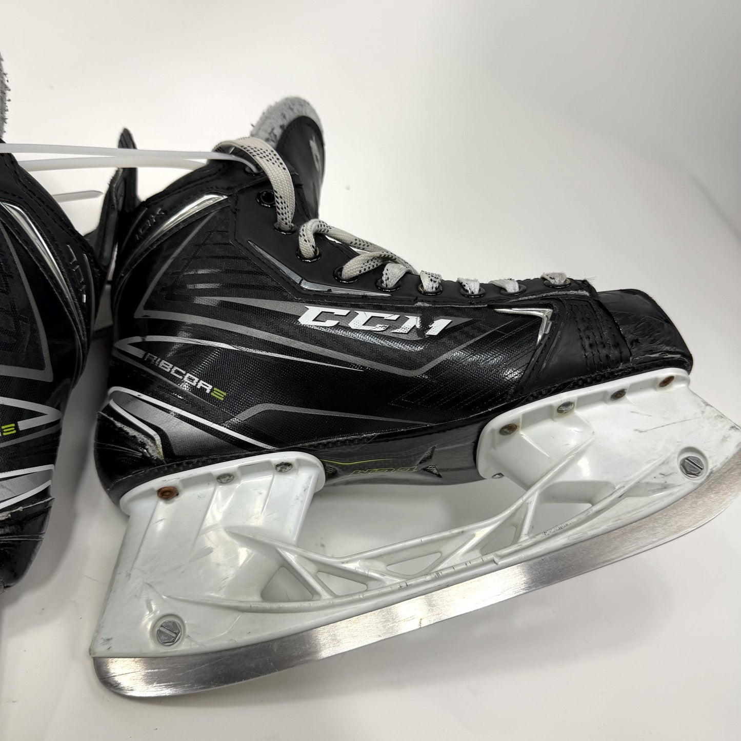 Used CCM Ribcor 70K Skates | Size 7 D | AB784