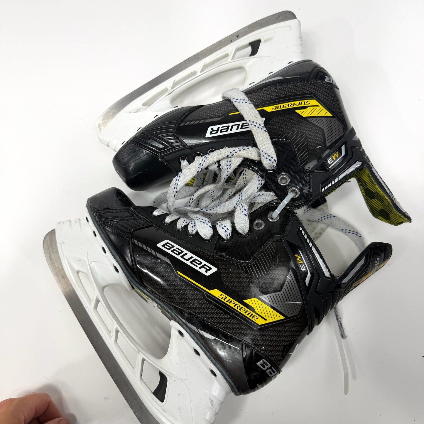Used Bauer Supreme M3 Skates | Size 5.5 D | AB768
