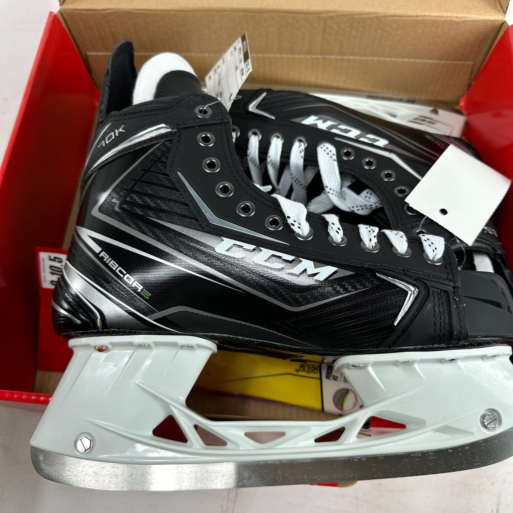 New CCM Ribcor 70K Skates | Size 10.5 D | M346