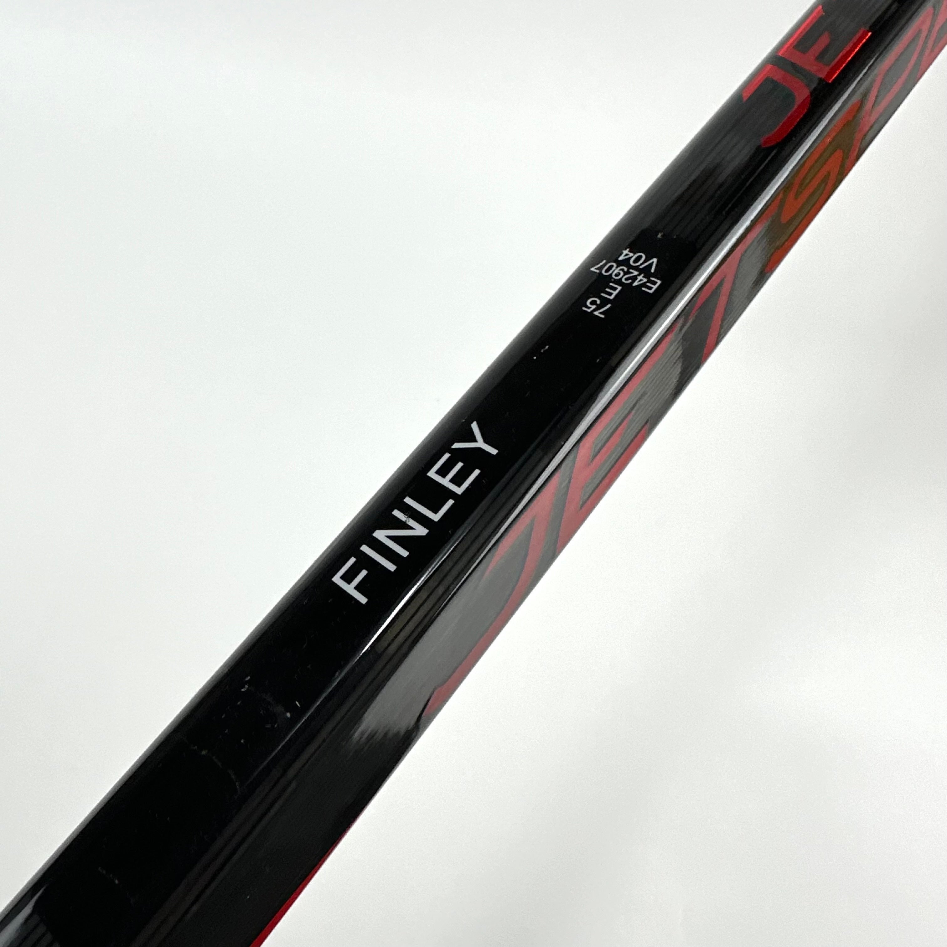 New Left CCM Jetspeed FT7 Pro | 75 Flex Zegras Pro Curve Grip | Finley | L130