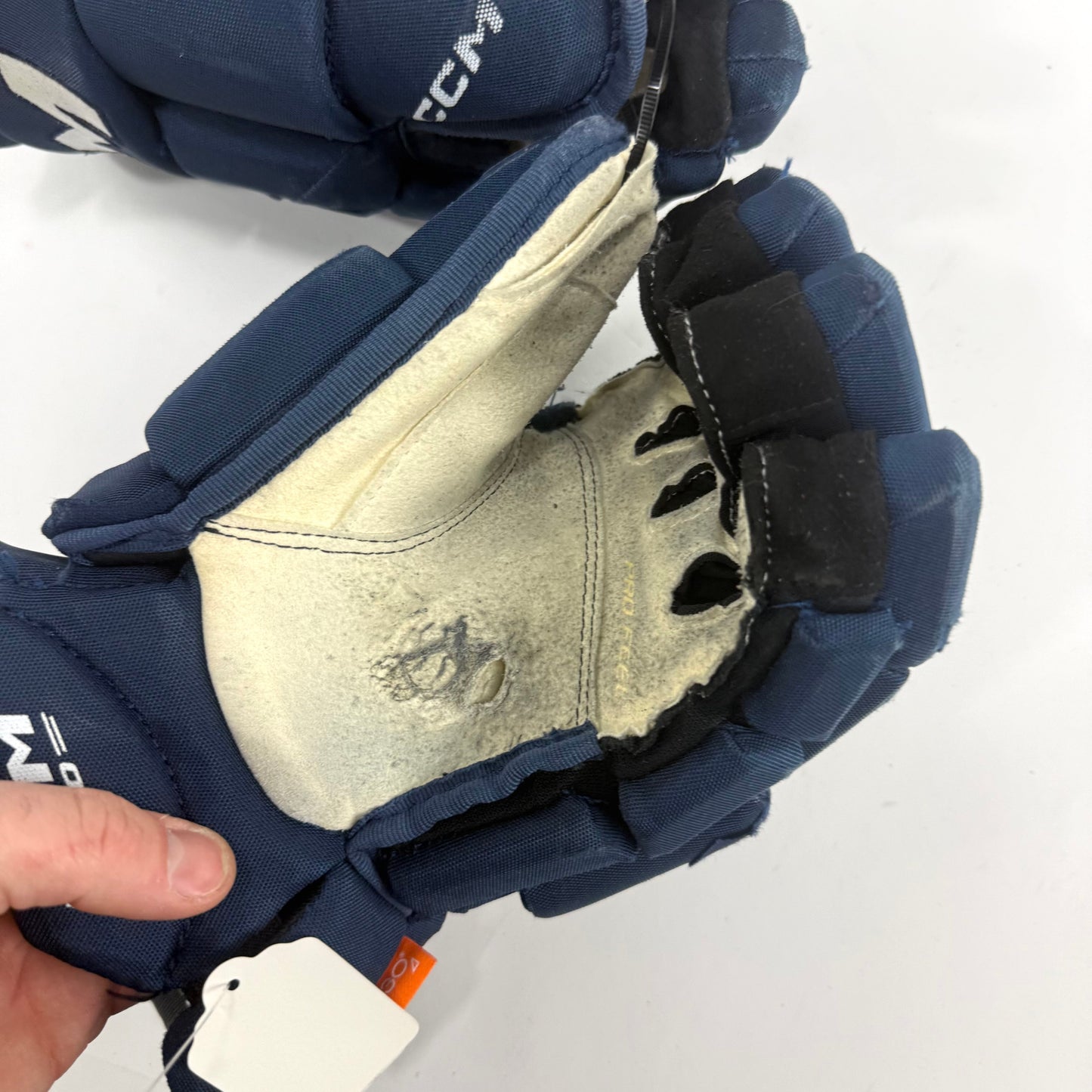 Used Navy CCM Jetspeed Pro Gloves | 14" | D369