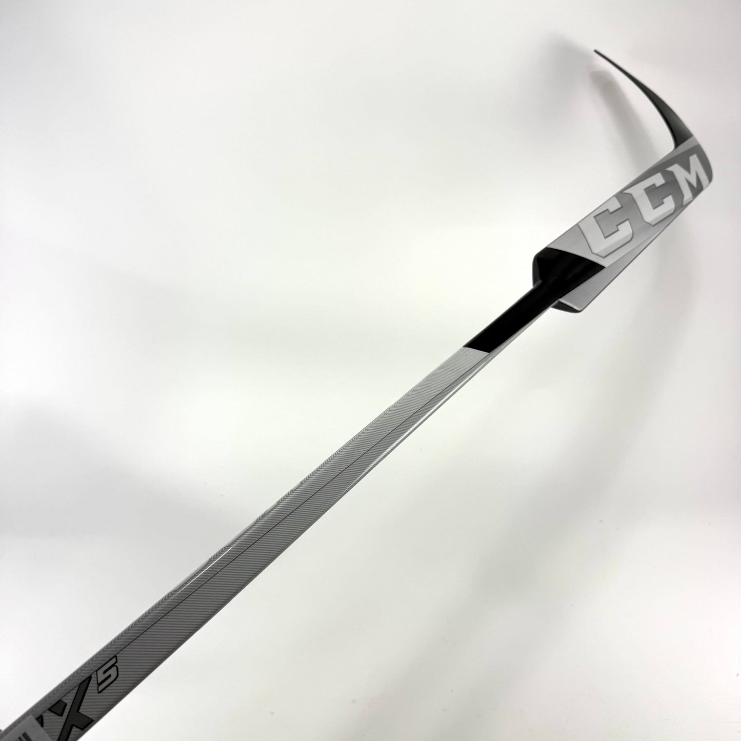 Brand New FULL RIGHT Black, White and Grey CCM Eflex 5 Goalie Stick - P4 Curve | 26" Paddle