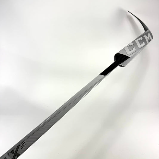 Brand New FULL RIGHT Black, White and Grey CCM Eflex 5 Goalie Stick - P4 Curve | 26" Paddle
