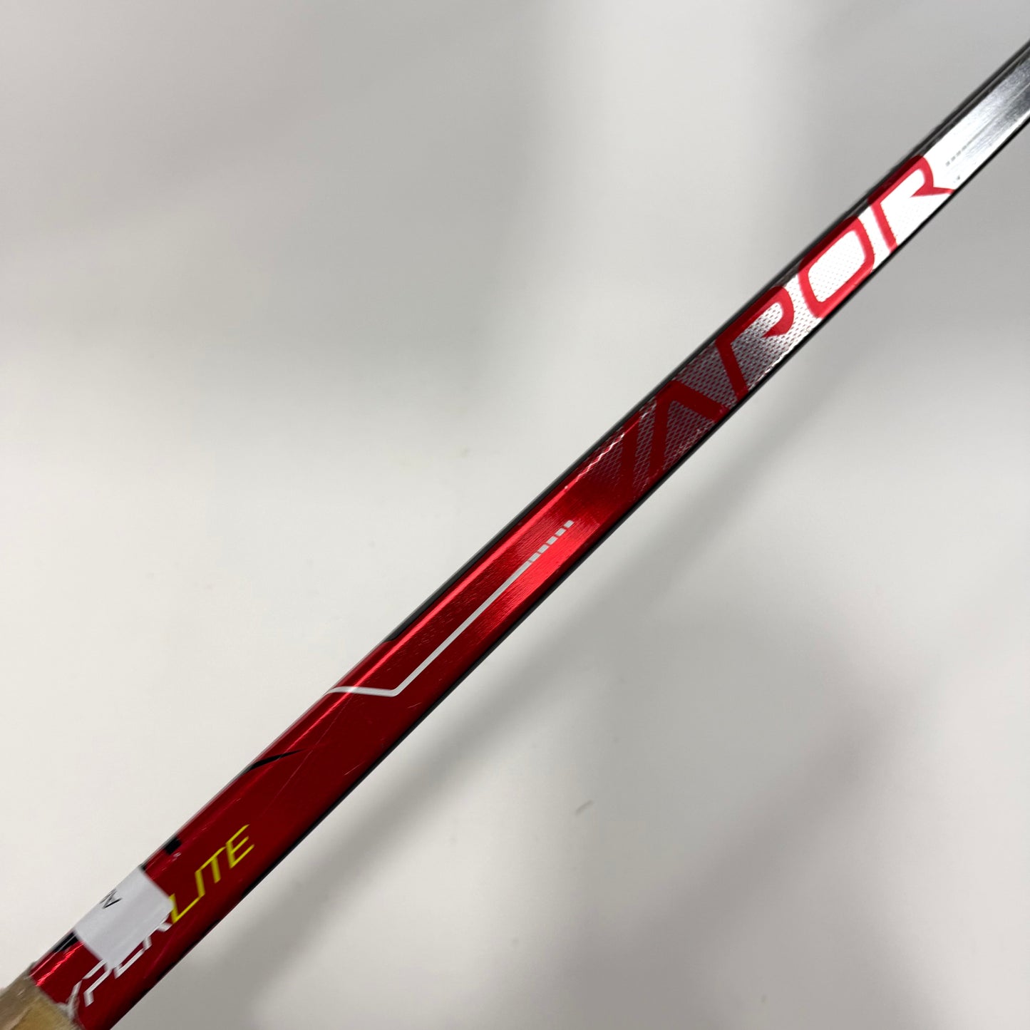 Used Left Red Bauer Vapor Hyperlite | 77 Flex P92 Curve Grip | AB937