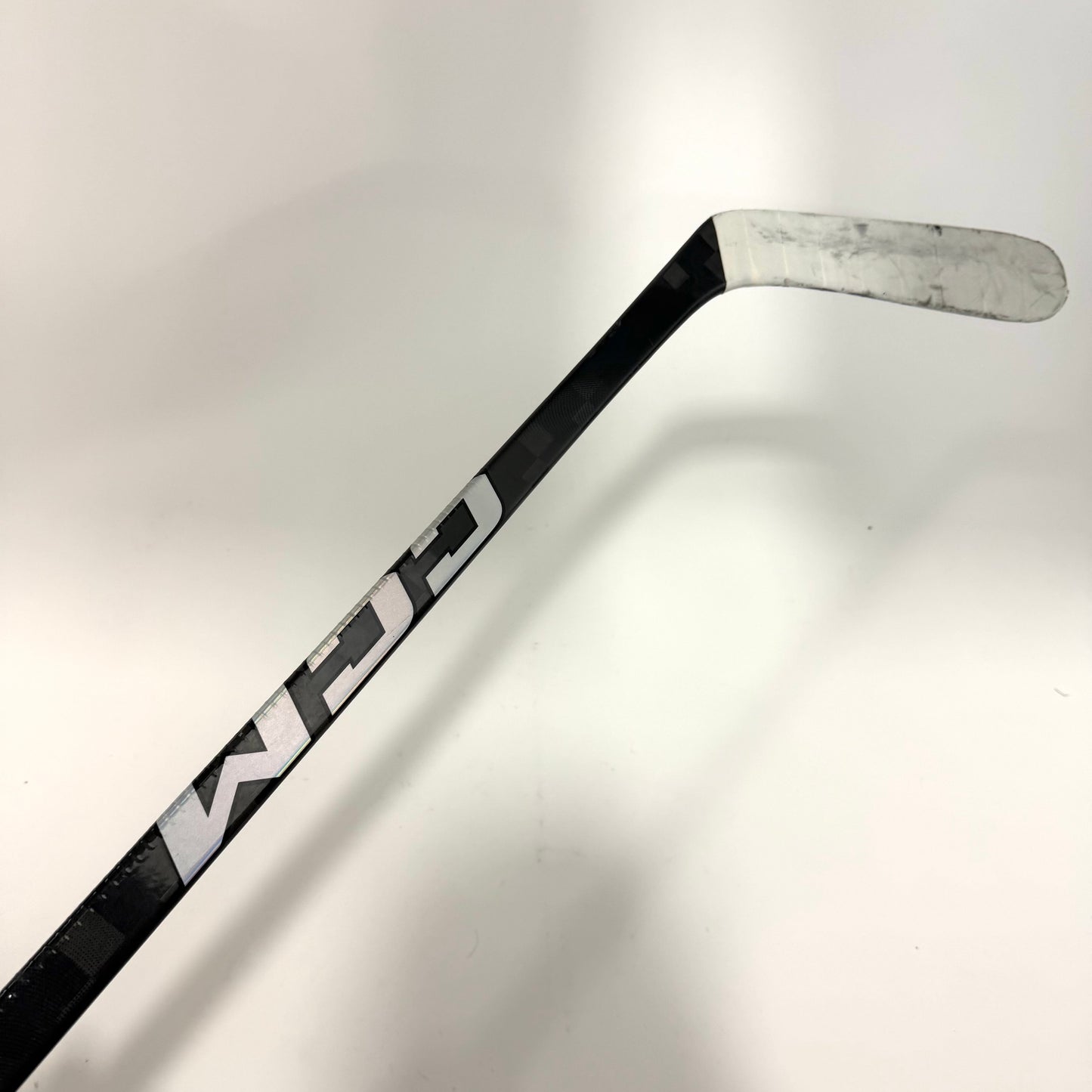 Used Right Blue CCM Jetspeed FT8 Pro | 85 Flex P92 Curve Grip | AB951