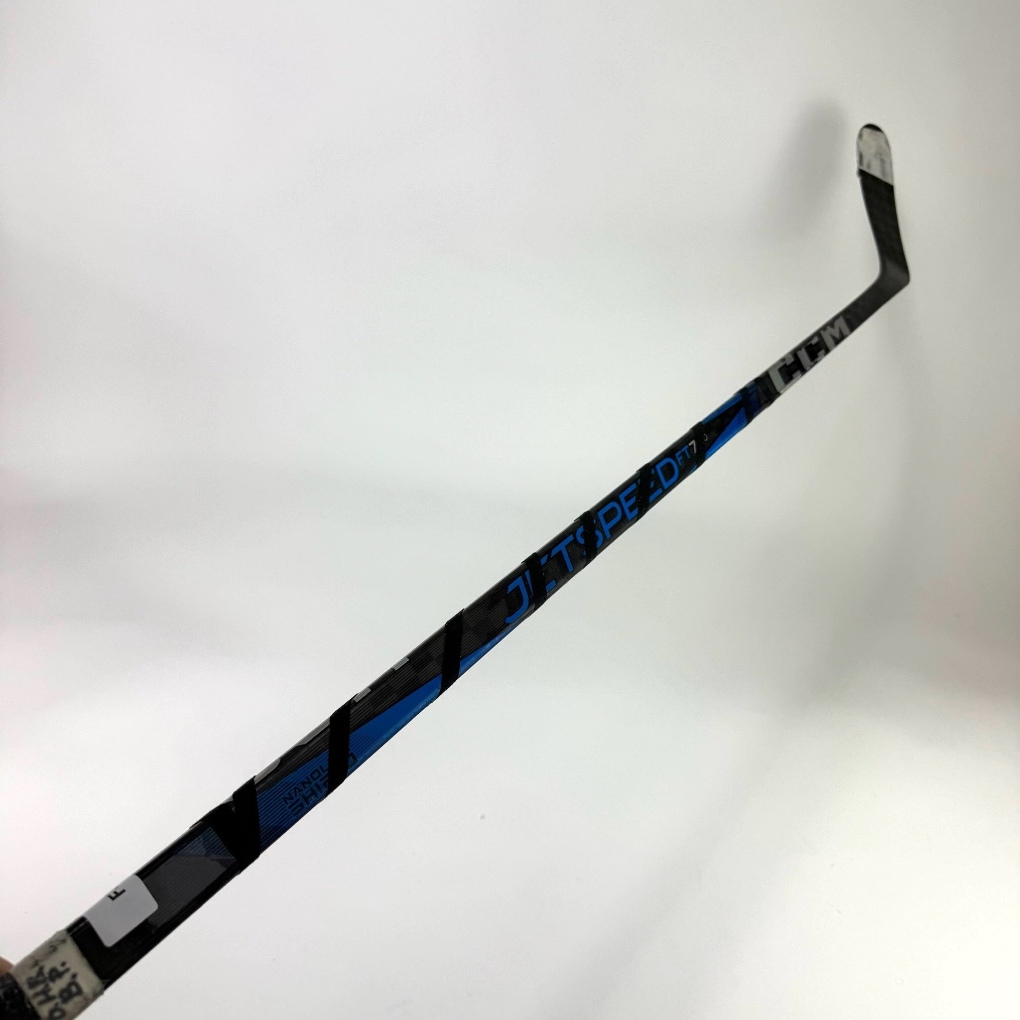 Used Left Blue CCM Jetspeed FT7 Pro | 80 Flex P28M Curve Grip | F364 - Top Flight Hockey