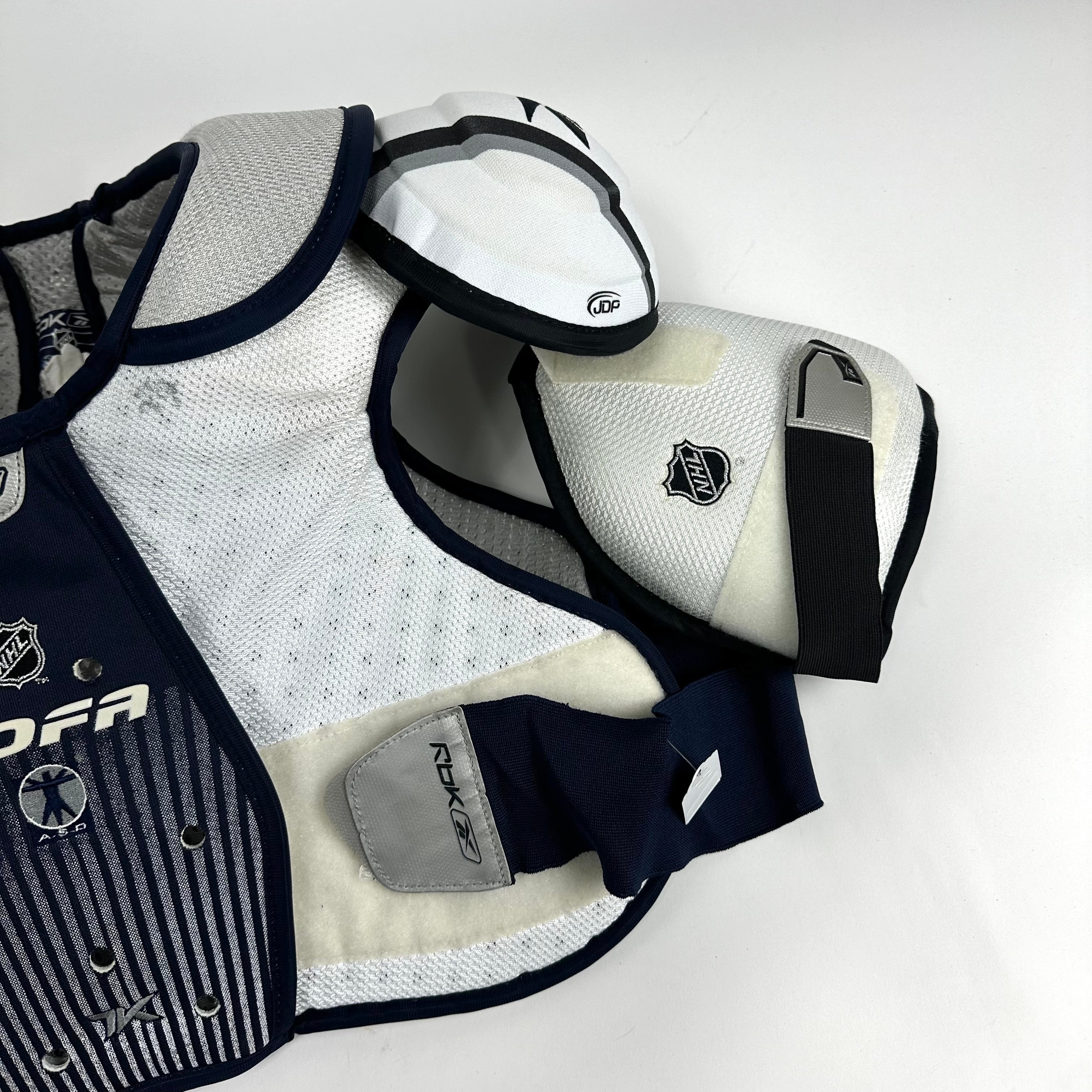Used Jofa 7K Shoulder Pads | XL | L556 - Top Flight Hockey
