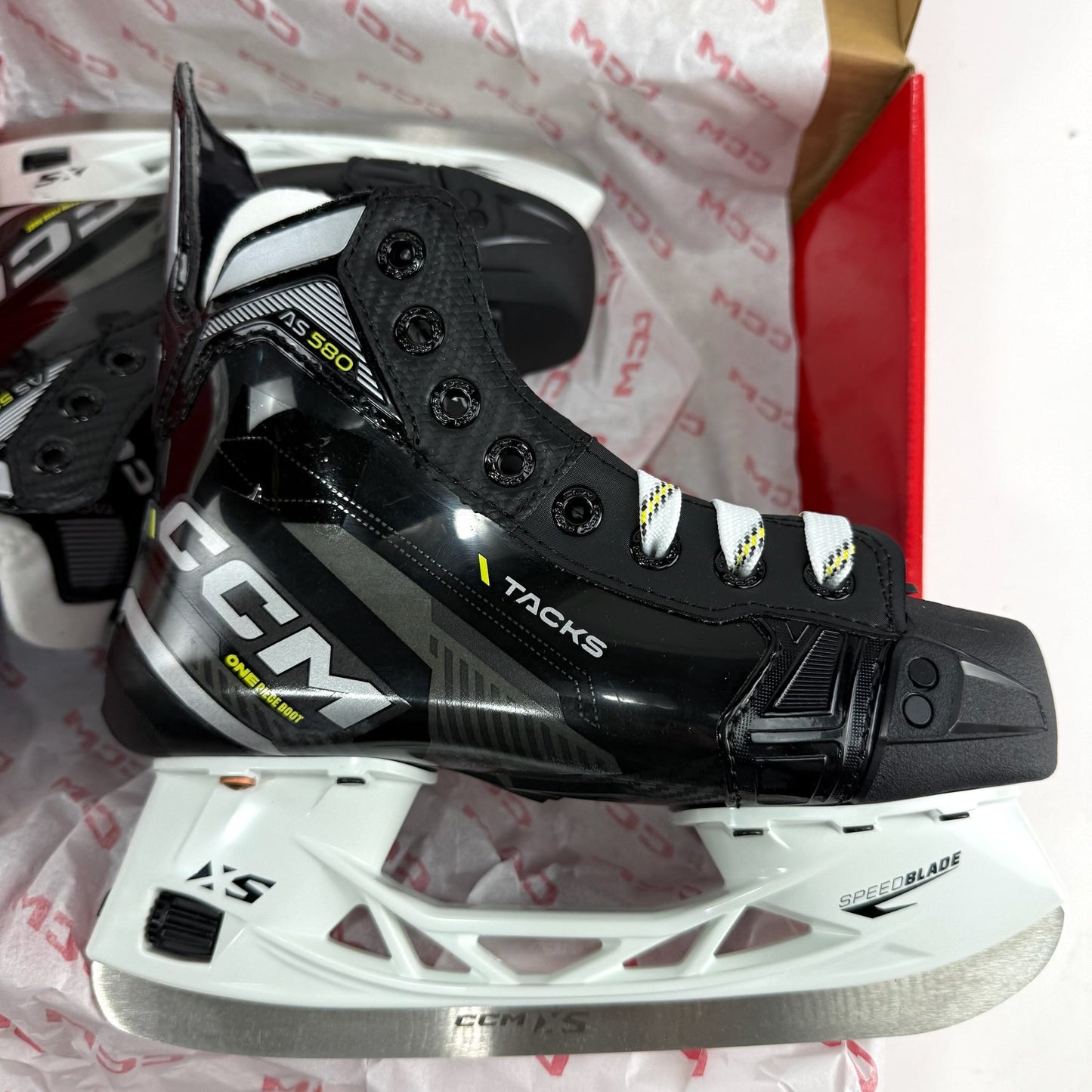 New CCM Tacks AS580 Skates | Jr 1.5-2.5 R | J715