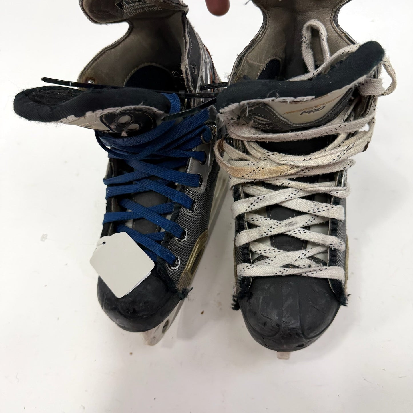 Used CCM Vector Pro Skates | Size 3 D | AB468