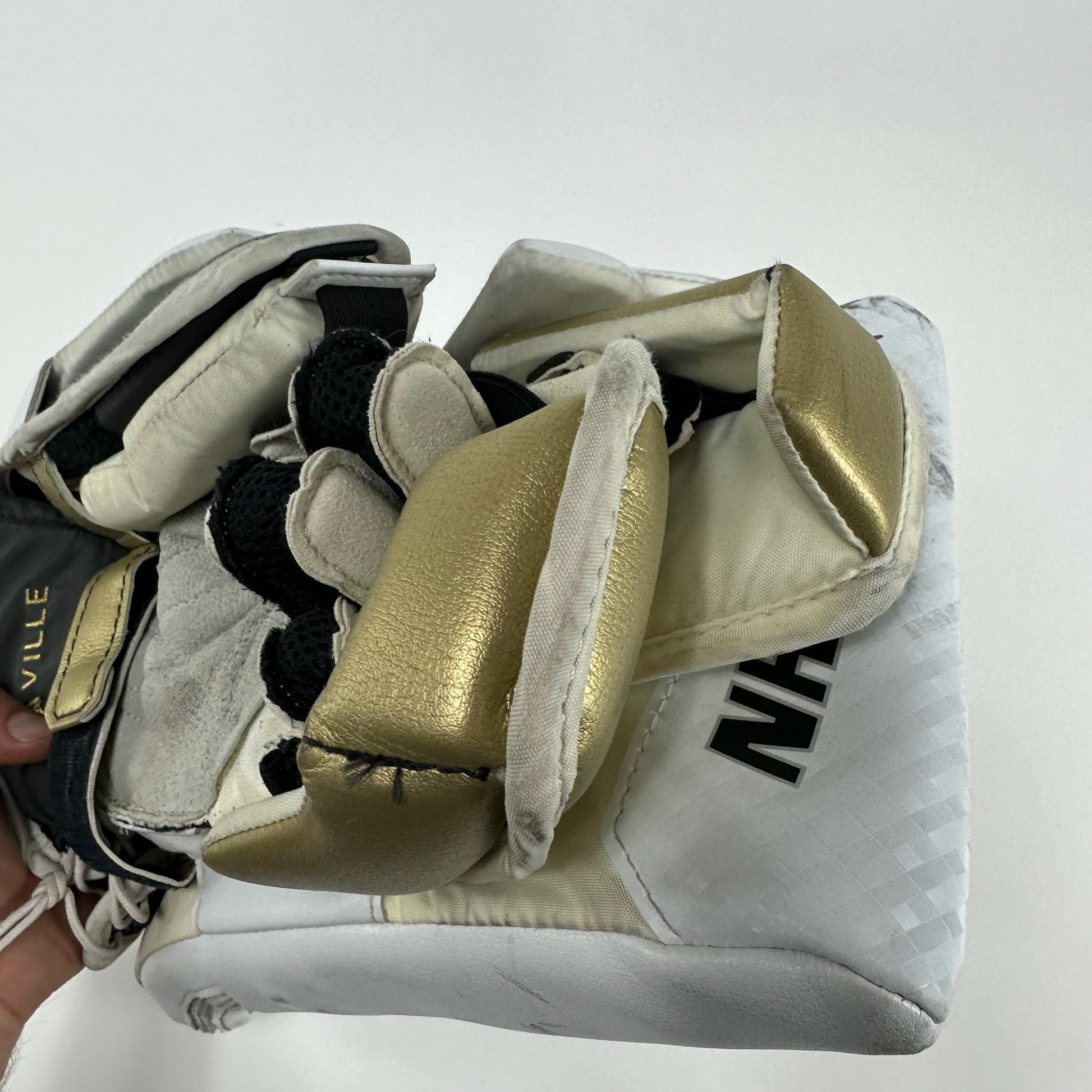 Used Custom Vegas Knights White and Gold Vaughn V10 Blocker | Full Right | Saville - Top Flight Hockey