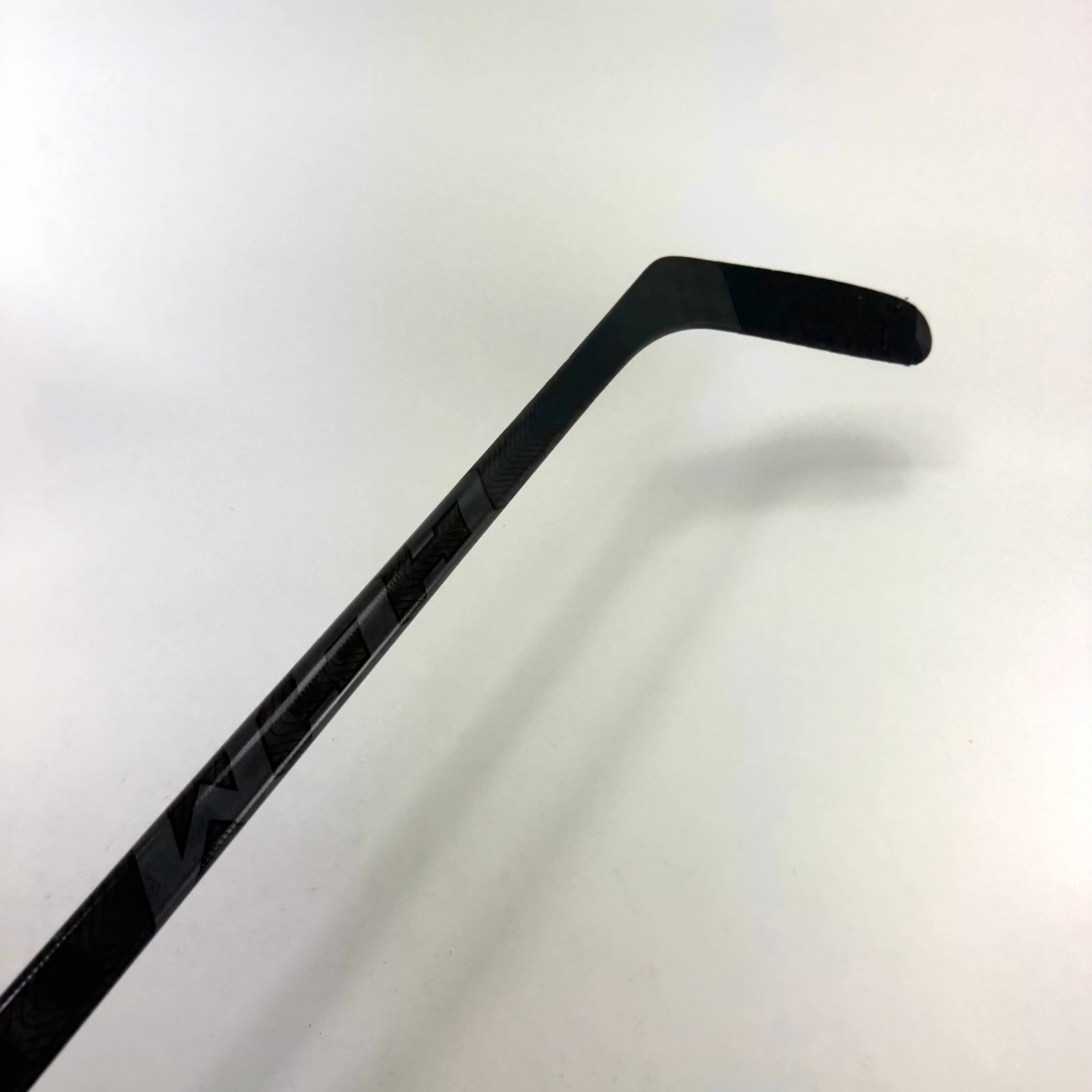 Used Right CCM Ribcor Trigger 6 Pro | 80 Flex Flat Curve Grip | U99 - Top Flight Hockey