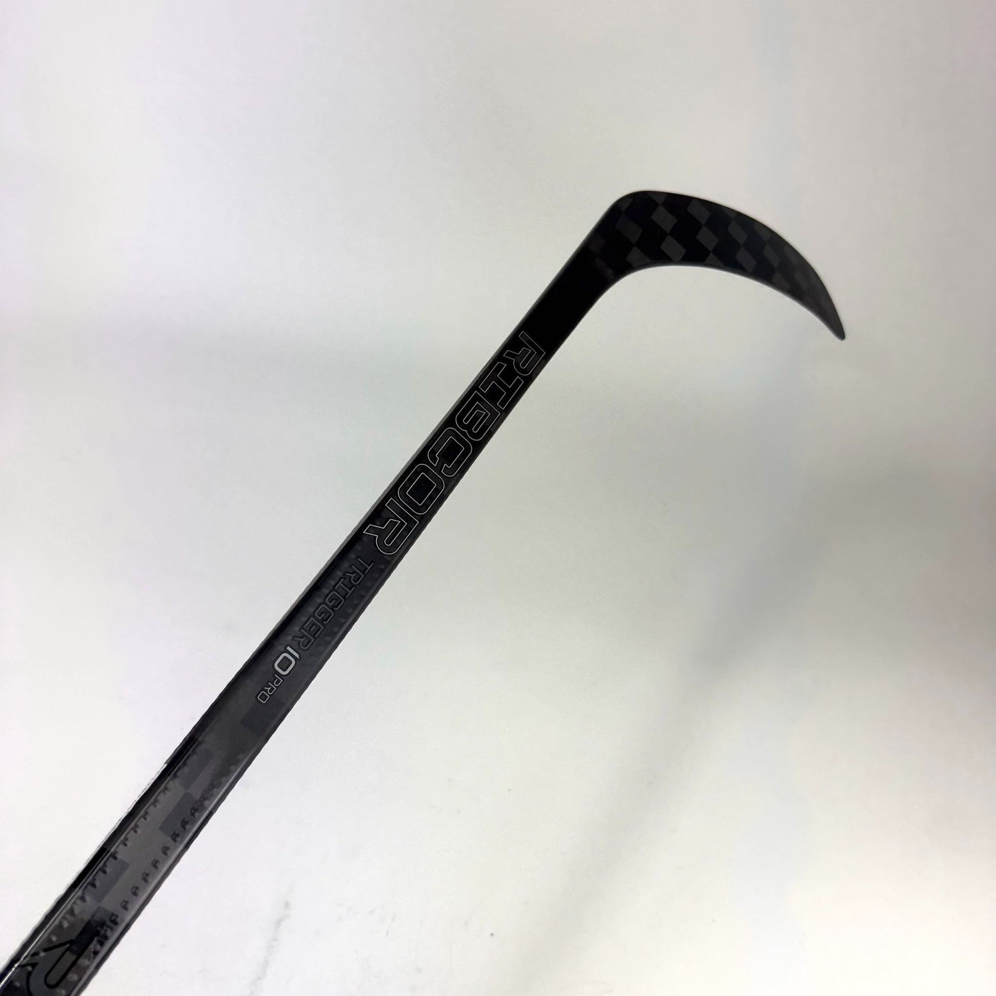 New Left Chrome CCM Ribcor Trigger 10 Pro | 90 Flex P92 Curve Grip | J477 - Top Flight Hockey