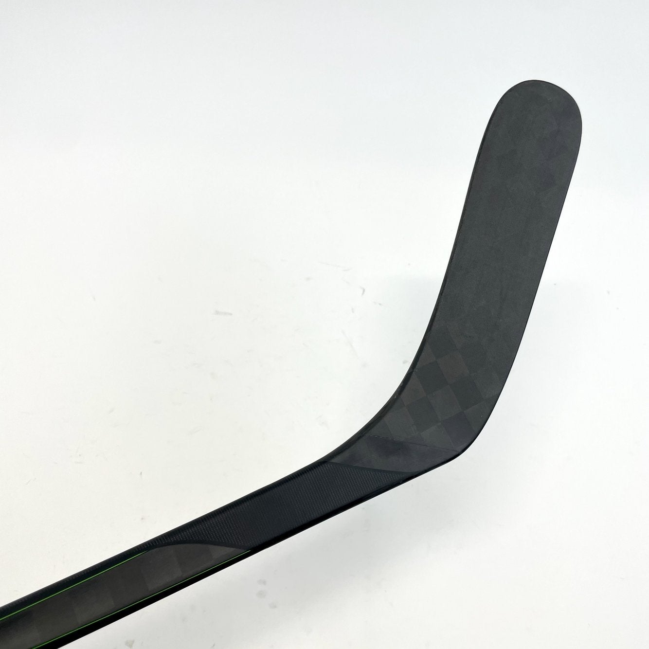 Used Once Left Handed CCM Ribcor Trigger 4 Pro | P88 Curve | 75 Flex | Grip | R377 - Top Flight Hockey