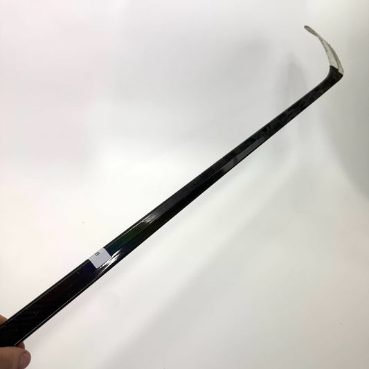 Used Right Black Bauer Nexus Sync | 50 Flex P28 Curve Grip | BH496 - Top Flight Hockey