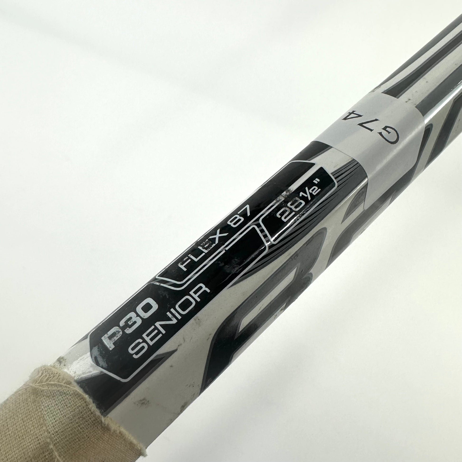 Used Regular Bauer Reactor 5000 Stick | 28.5" Paddle | P30 Curve Grip | G74 - Top Flight Hockey