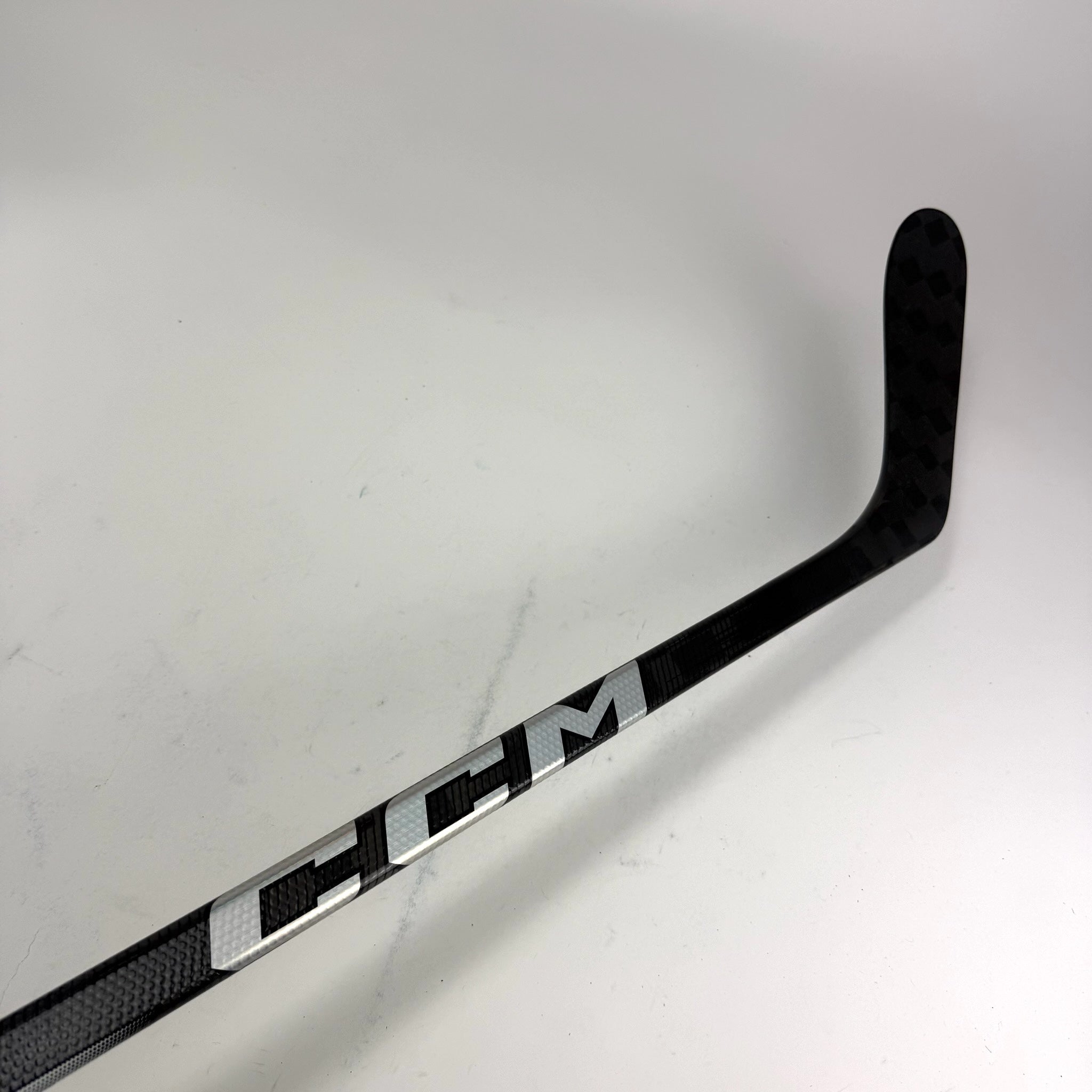New Left Chrome CCM Jetspeed FT6 Pro | 80 Flex P28 Curve Grip | J498 - Top Flight Hockey