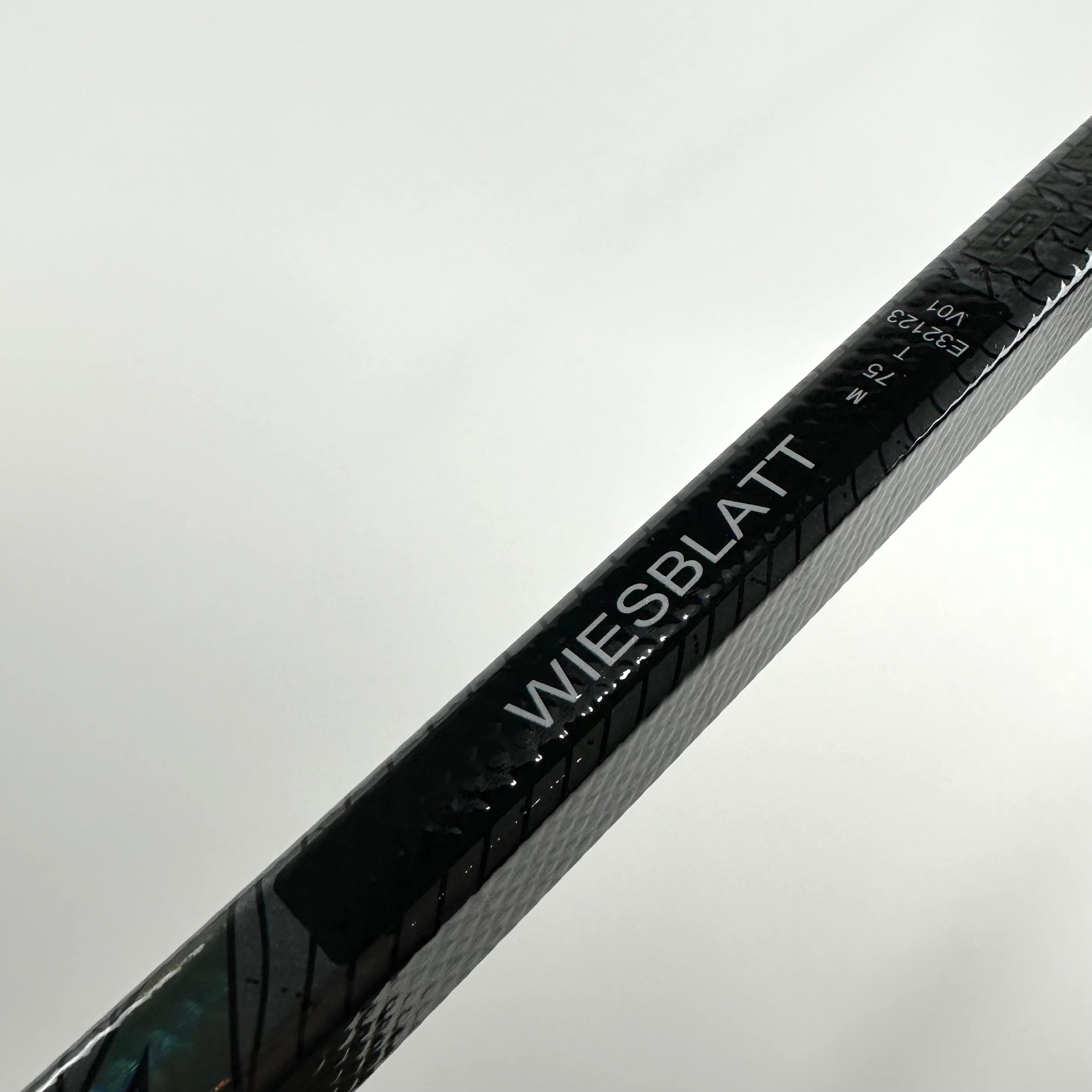 New Right CCM Ribcore Trigger 6 Pro | 75 Flex P90M Curve Grip | Wiesblatt | C183