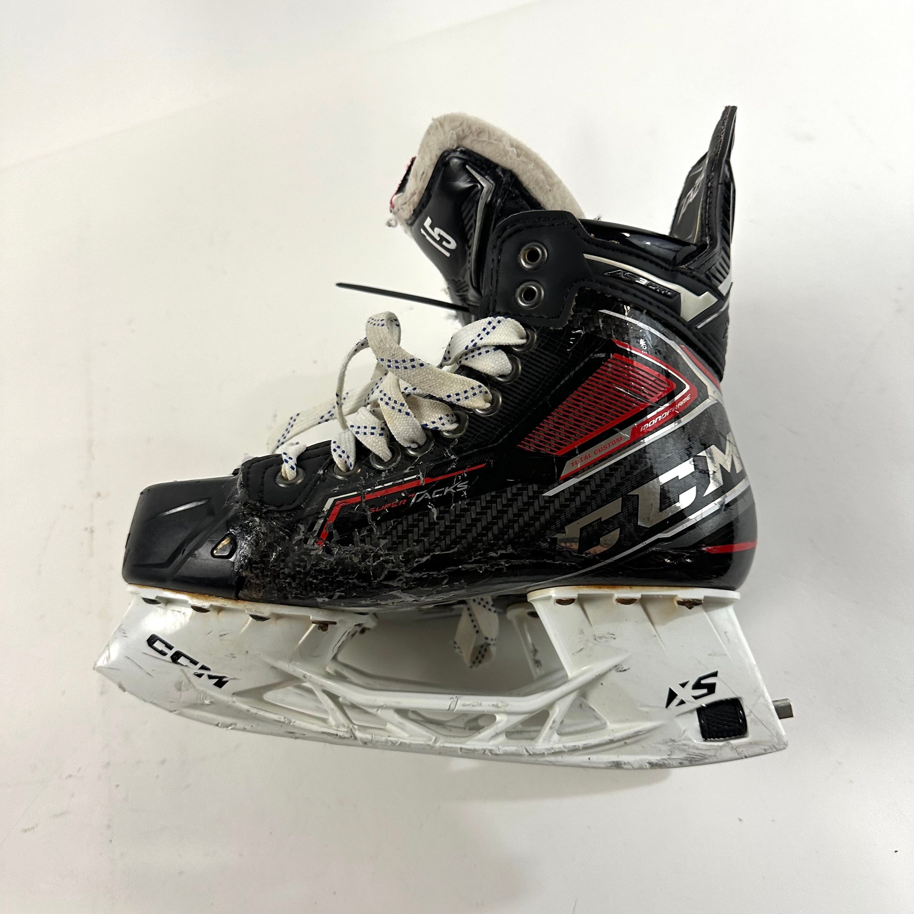 Used Red CCM Super Tacks AS3 Pro Skates | Size 6D | A237