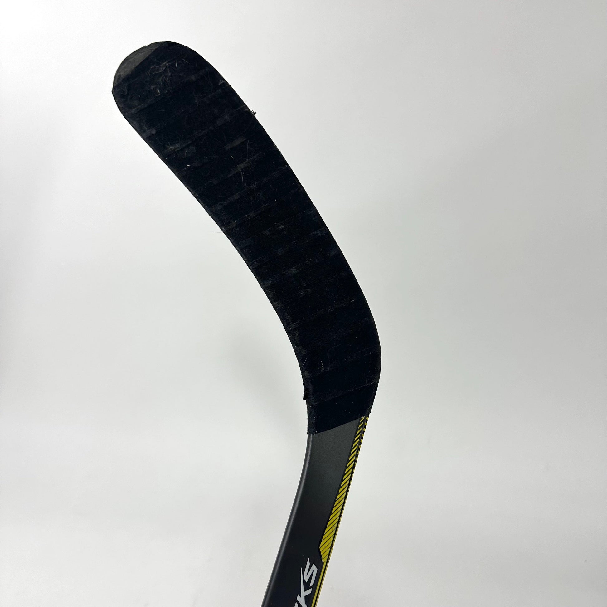 Used Left CCM Super Tacks 90 Flex Heel Curve Grip | RADULOV | G408 - Top Flight Hockey