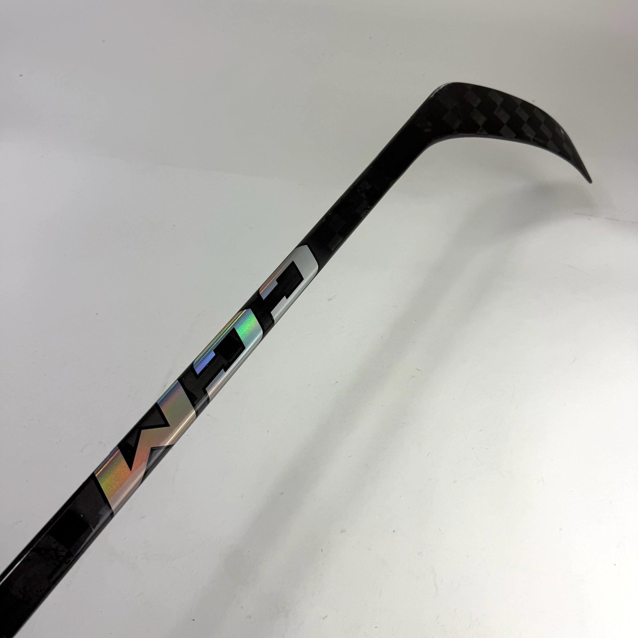 New Left CCM Ribcor Trigger 9 Pro | 85 Flex P28M Curve Grip | E607 - Top Flight Hockey