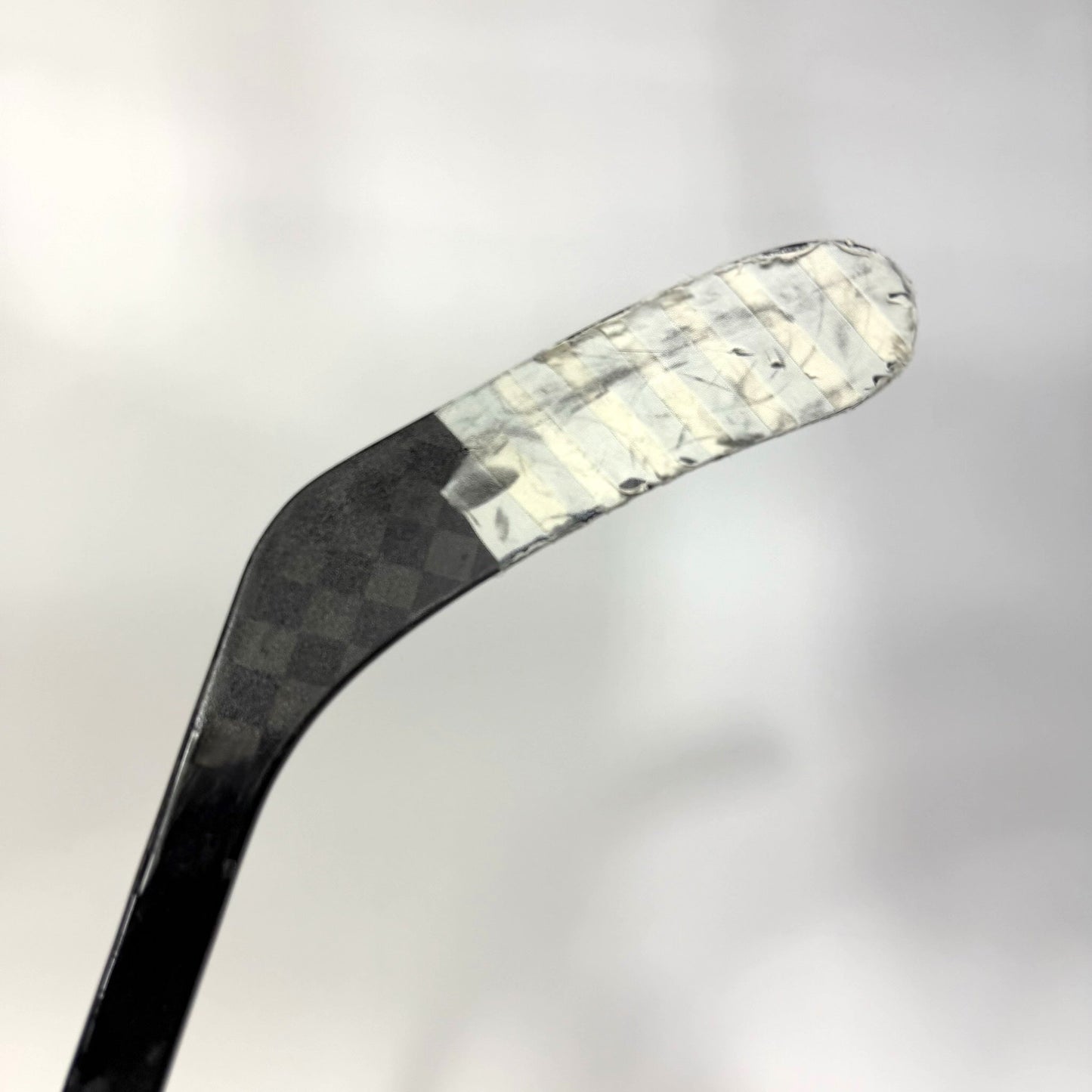 Used Right CCM Jetspeed FT8 Pro | 95 Flex P28M Curve Grip | AB436
