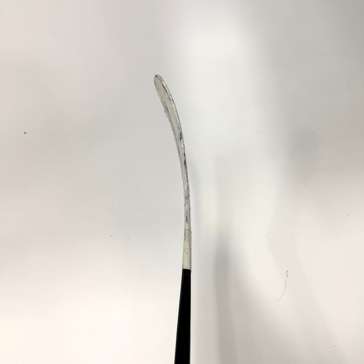 Used Right CCM Tacks XF Ghost | 75 Flex P28 Curve Grip | AB188 - Top Flight Hockey