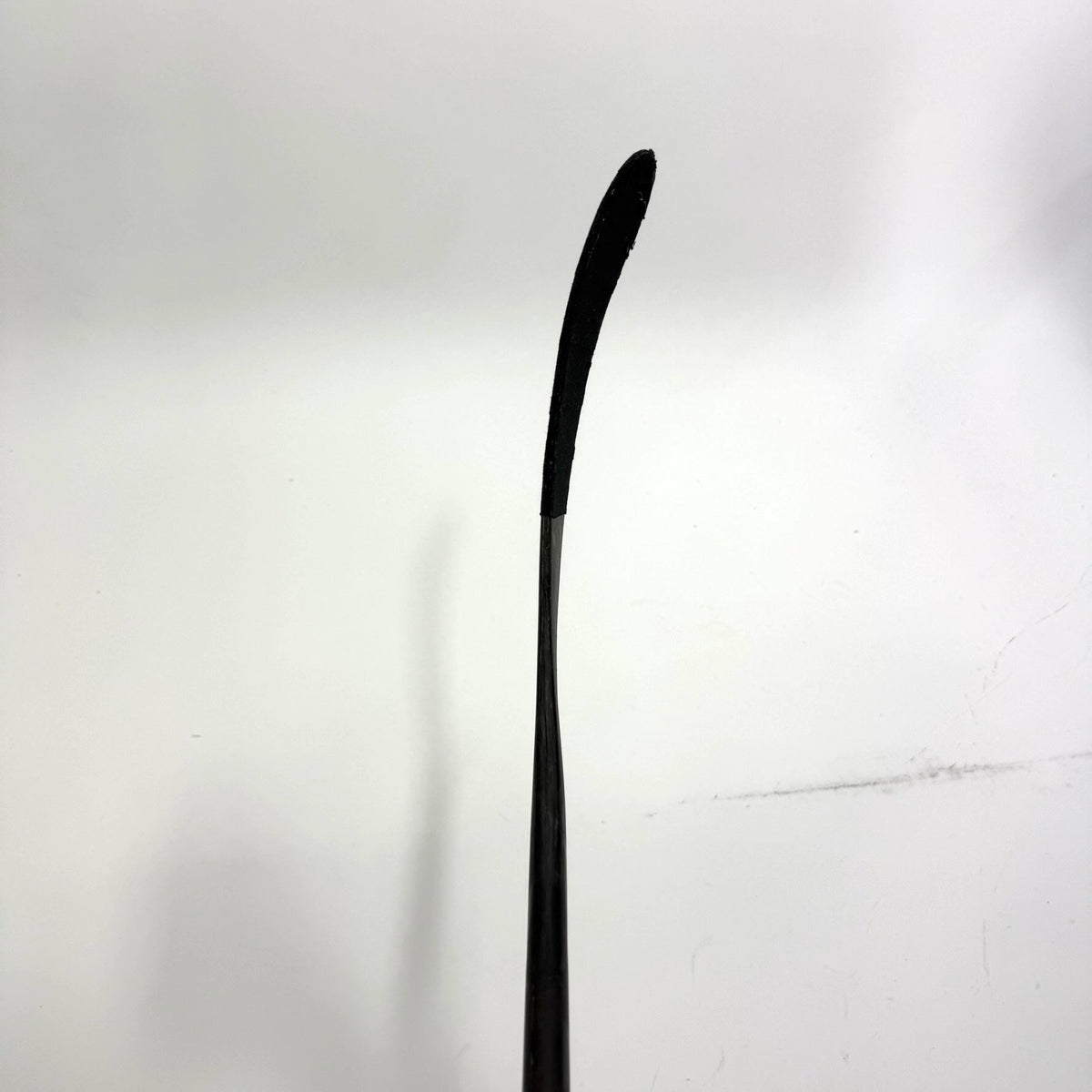 Used Left Red Bauer Vapor Hyperlite 2 | 87 Flex P28 Curve Grip | Ilya Mikheyev | BH191 - Top Flight Hockey