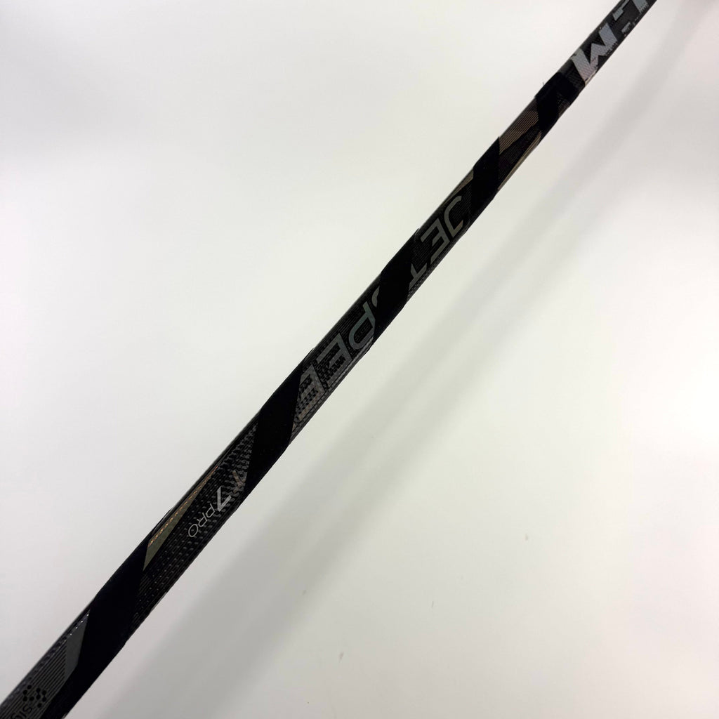 Used Left Black CCM Jetspeed FT7 Pro | 85 Flex P88 Curve Grip | A478 - Top Flight Hockey