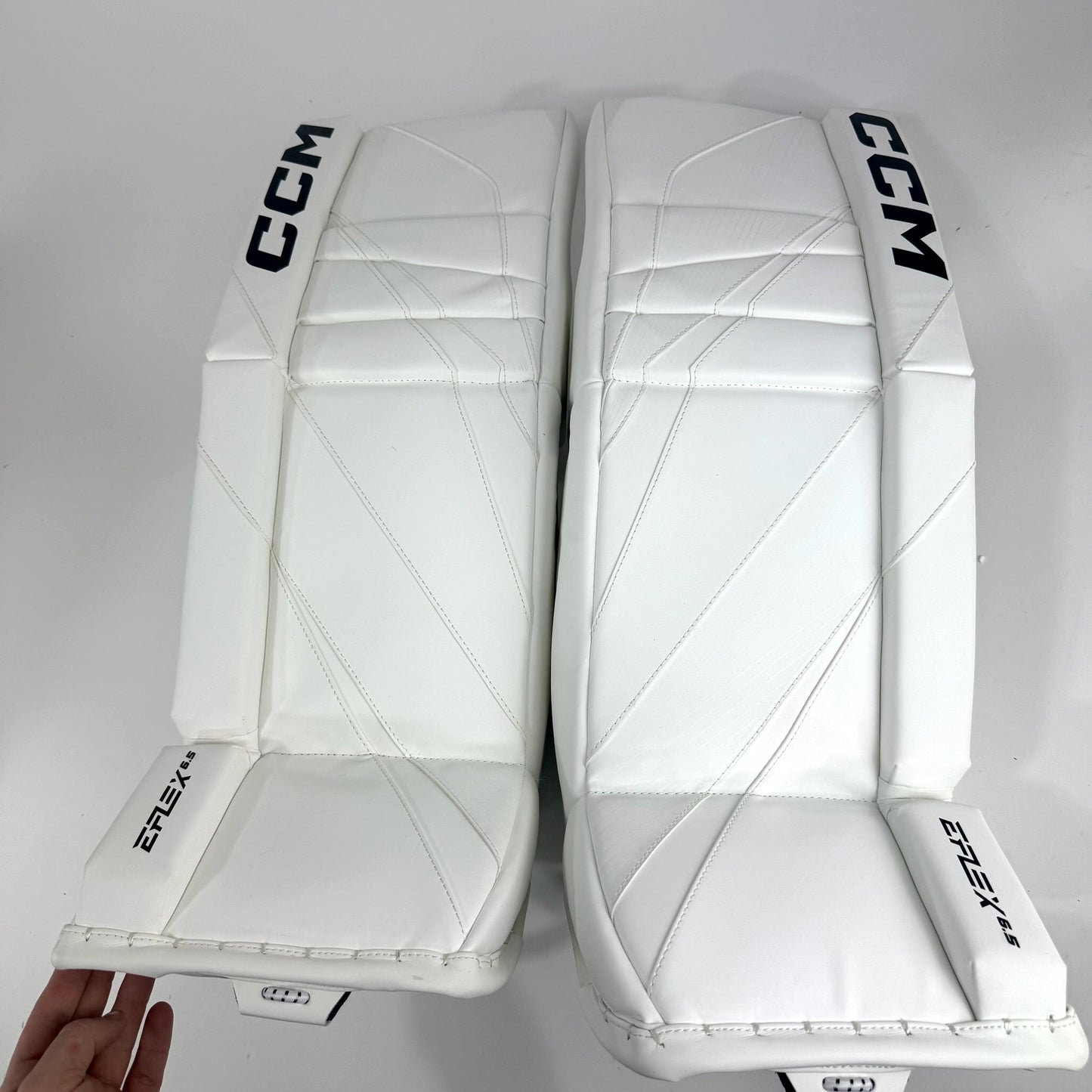 New CCM White E Flex 6.5 Goalie Pads | 30+1" | #191520631031