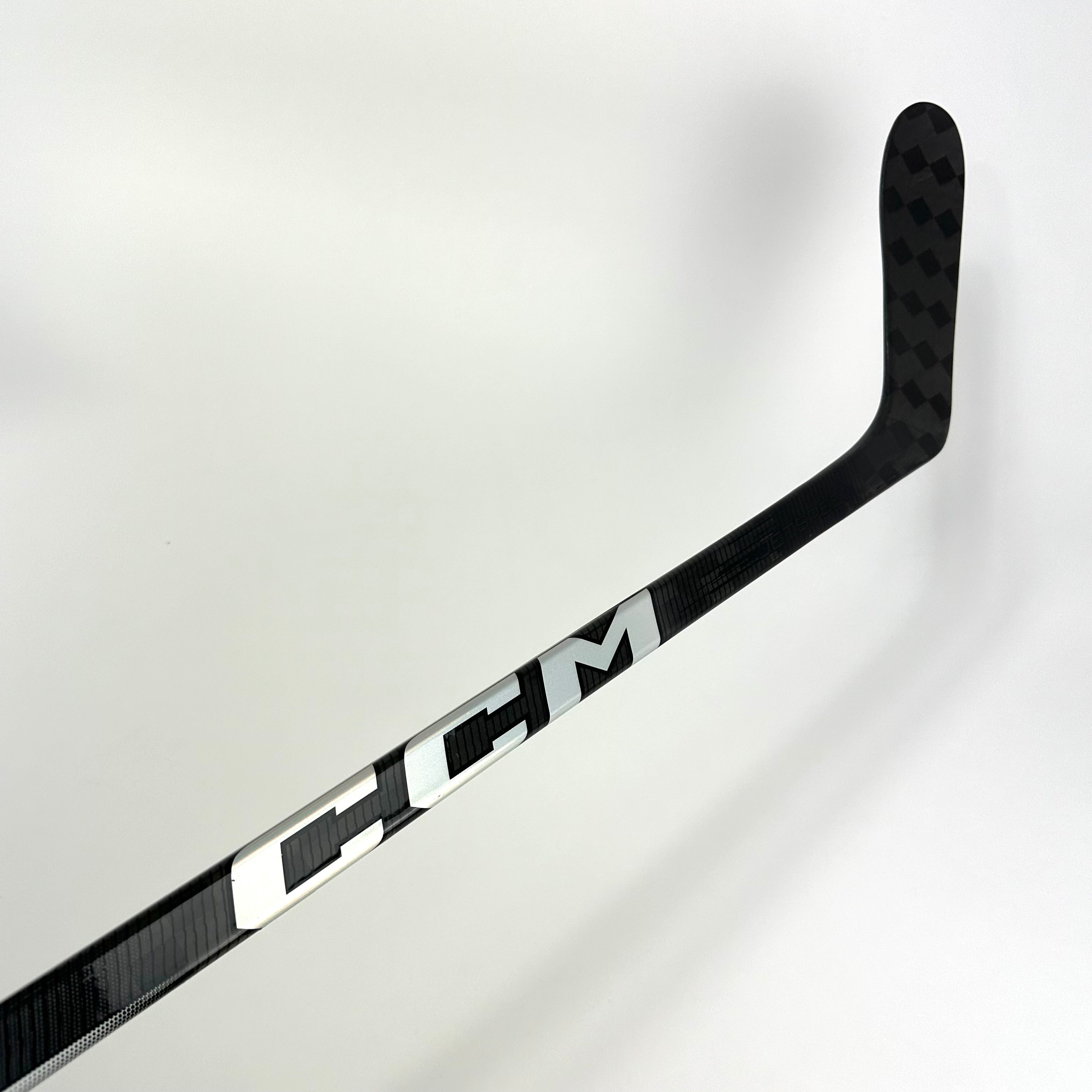 New Left Chrome CCM Jetspeed FT6 Pro | 75 Flex P28 Curve Grip | Nosek | H79