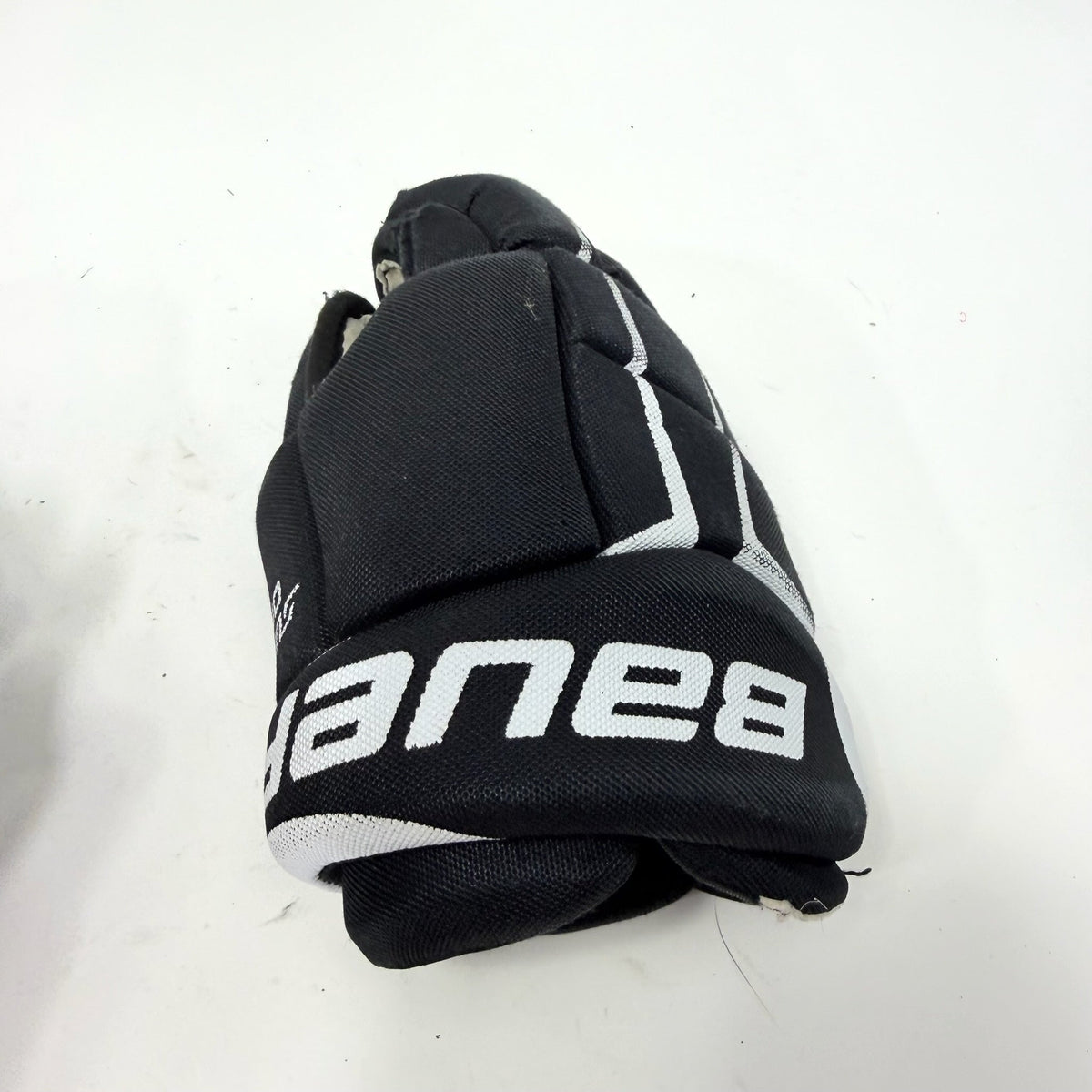 Used Black Bauer Supreme ONE 20 Gloves | 10" | AB401