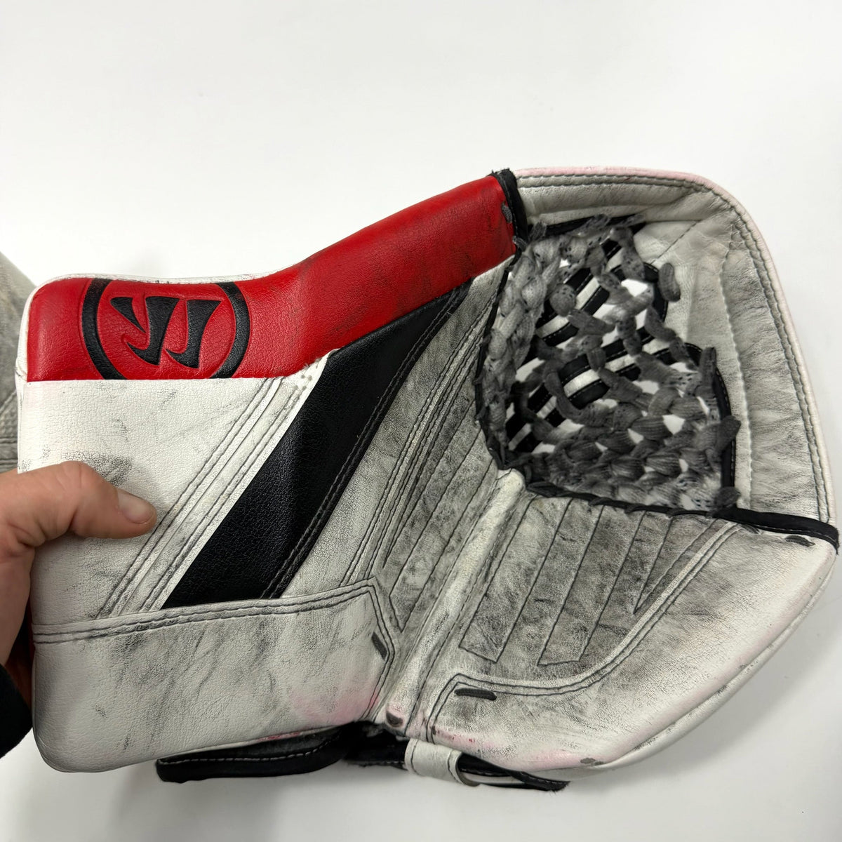 Used White and Red Warrior Ritual GT2 Regular Glove | Intermediate | AB134 - Top Flight Hockey