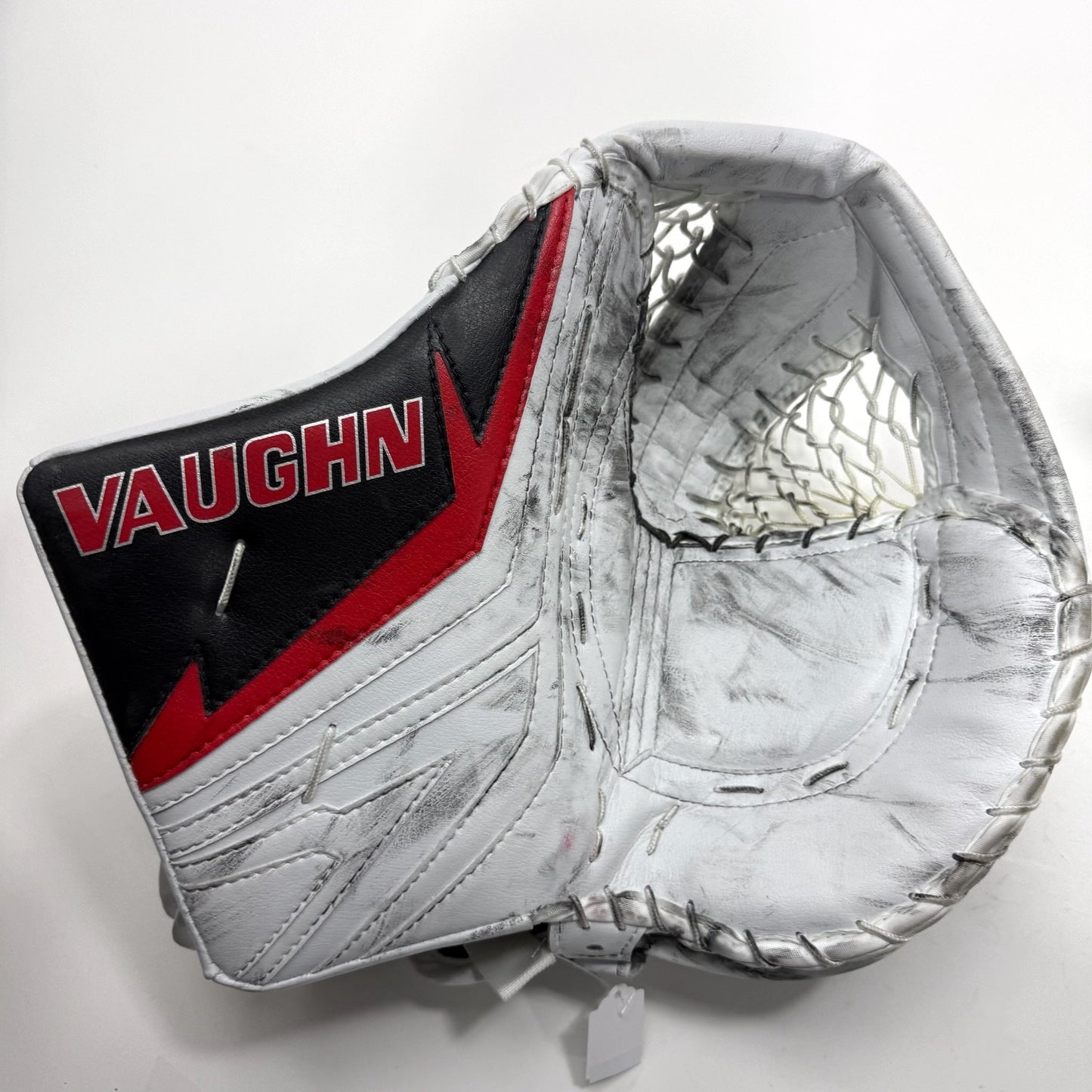 Used Chicago Blackhawks Vaughn and True Regular Glove and Blocker | Arvid Soderblom | BH389