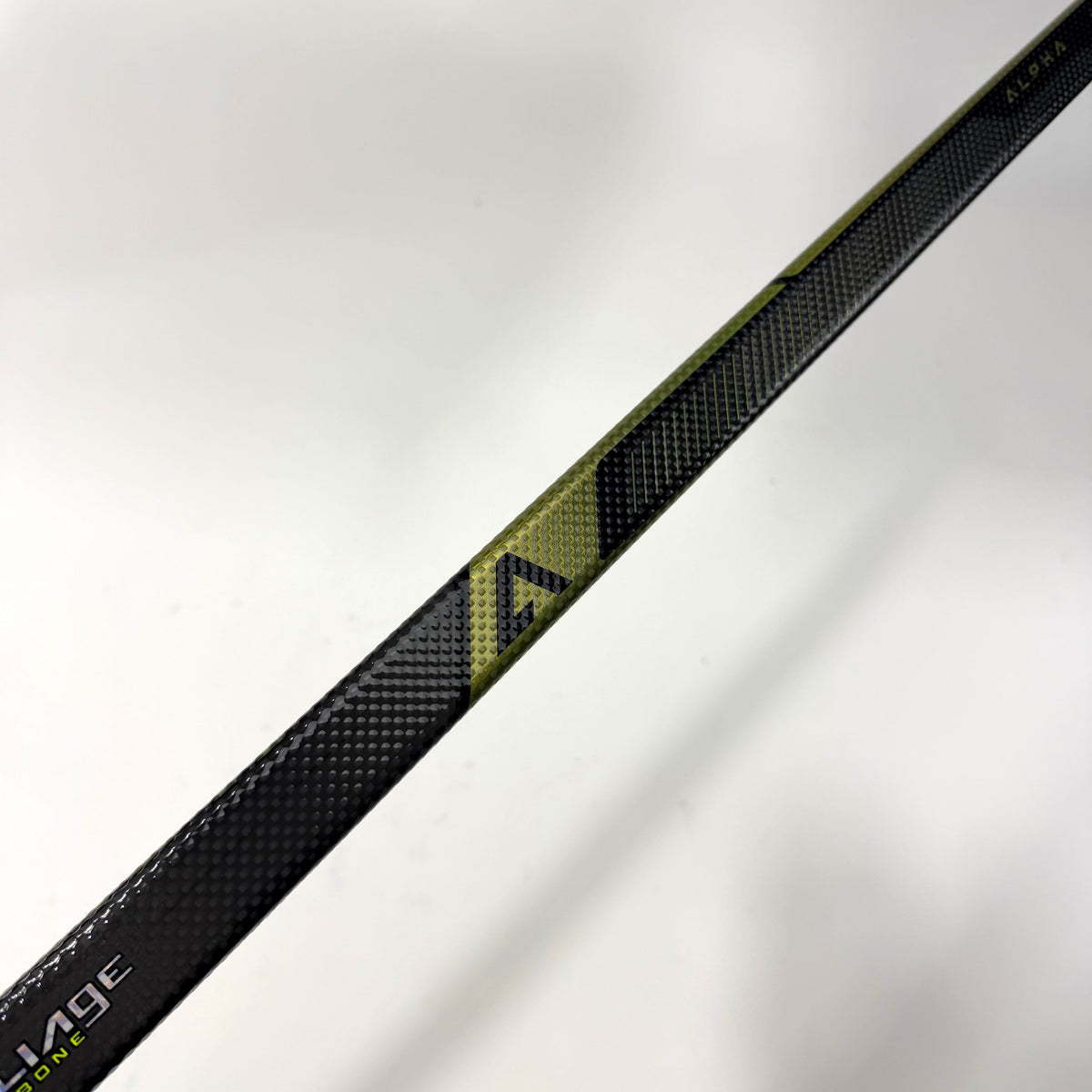 New Left Warrior Alpha Lx3 Pro | 85 Flex P28 Curve Grip | AB643 - Top Flight Hockey