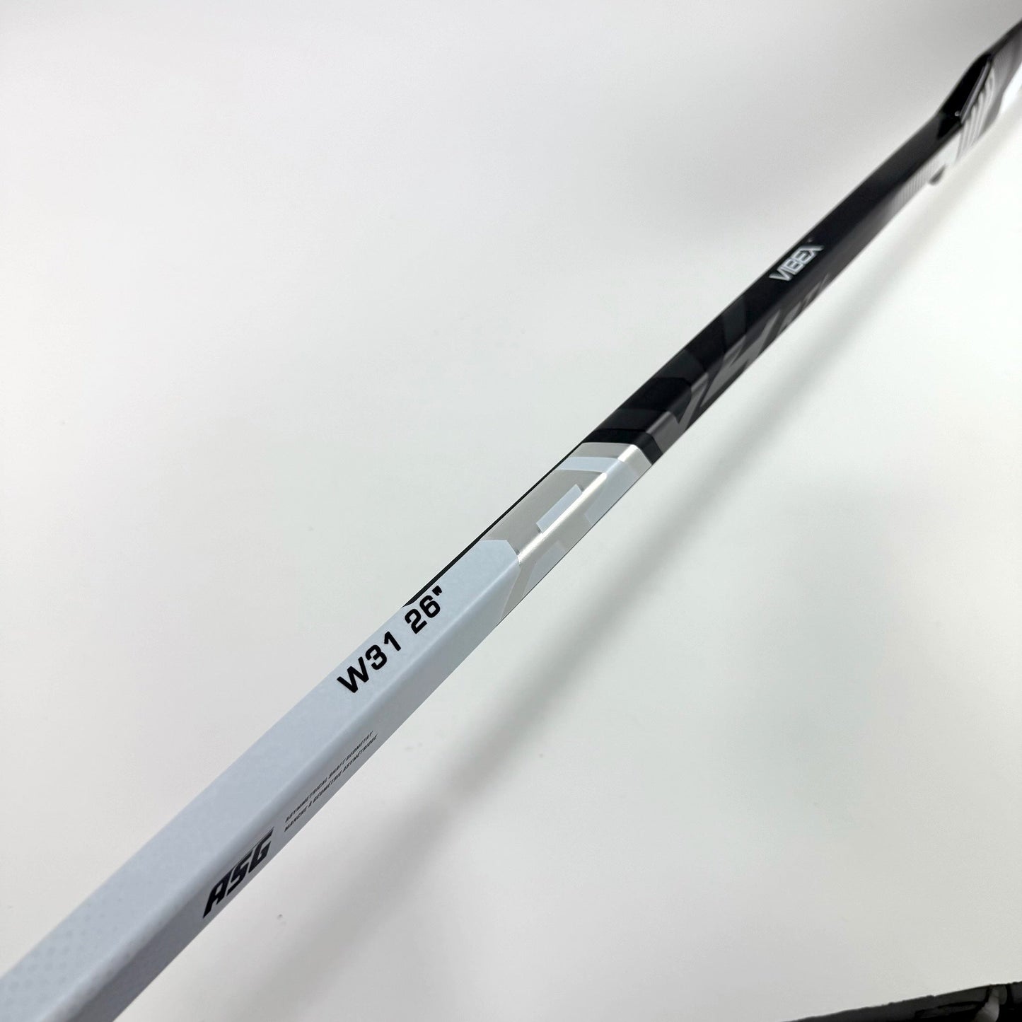 New Regular White/Black Warrior Ritual V4 Goalie Stick | 26" Paddle W31 Curve | F295
