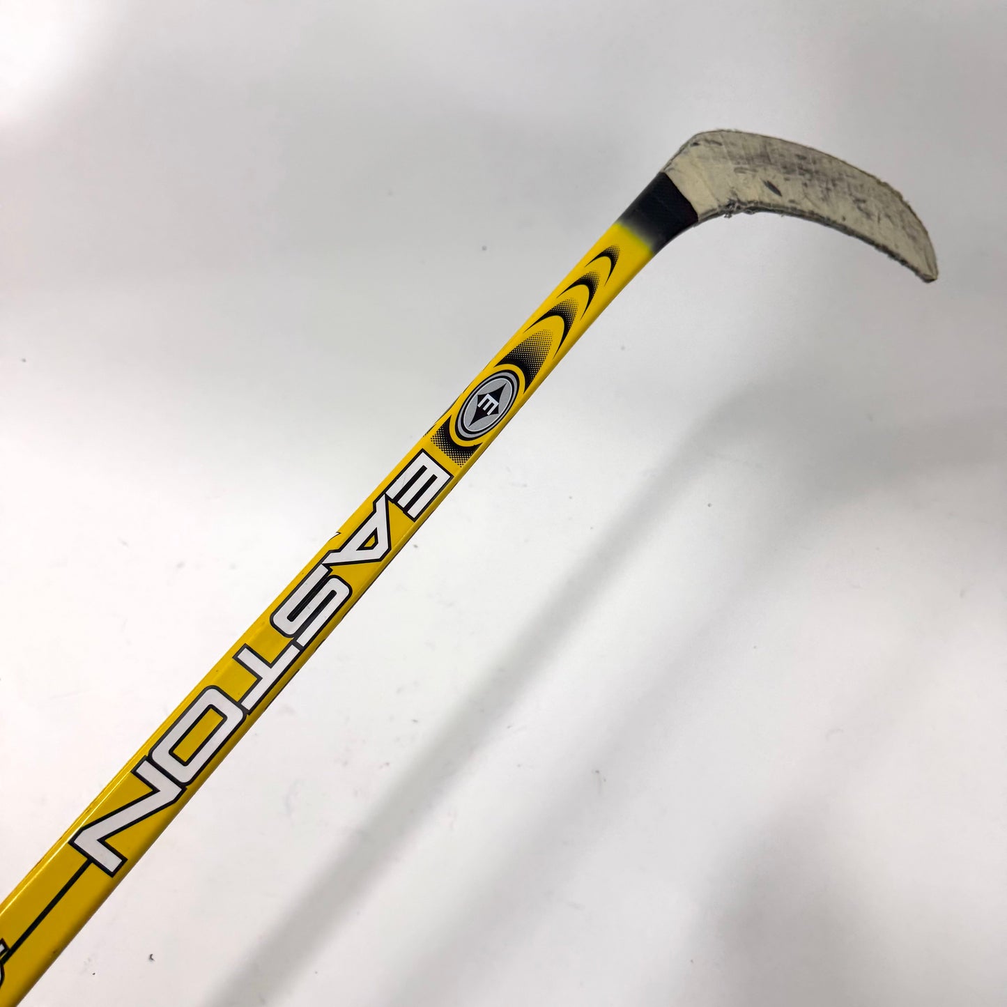 Used Left Bauer Easton Synergy | 70 Flex PM9 Curve Grip | R193