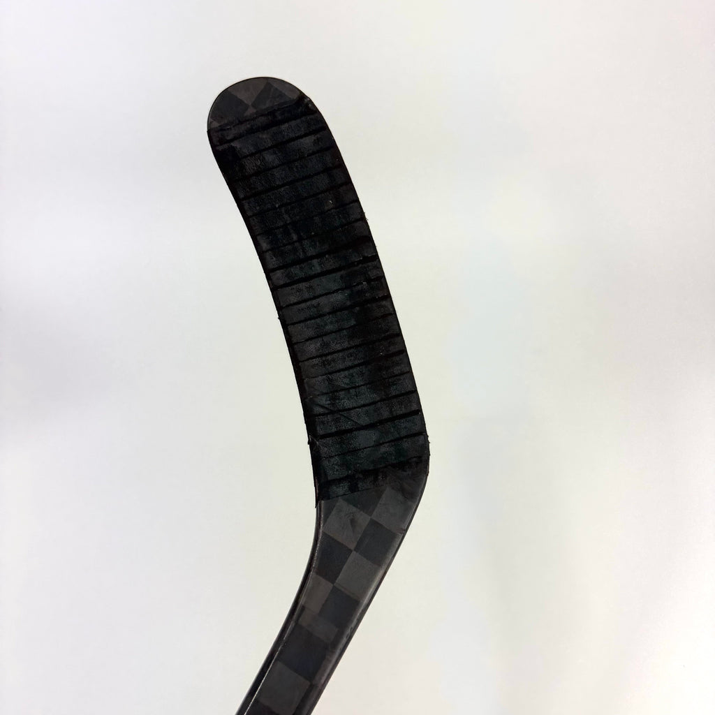 Used Left Black Bauer Vapor Hyperlite 2 | 107 Flex P92M Curve Grip | A486 - Top Flight Hockey