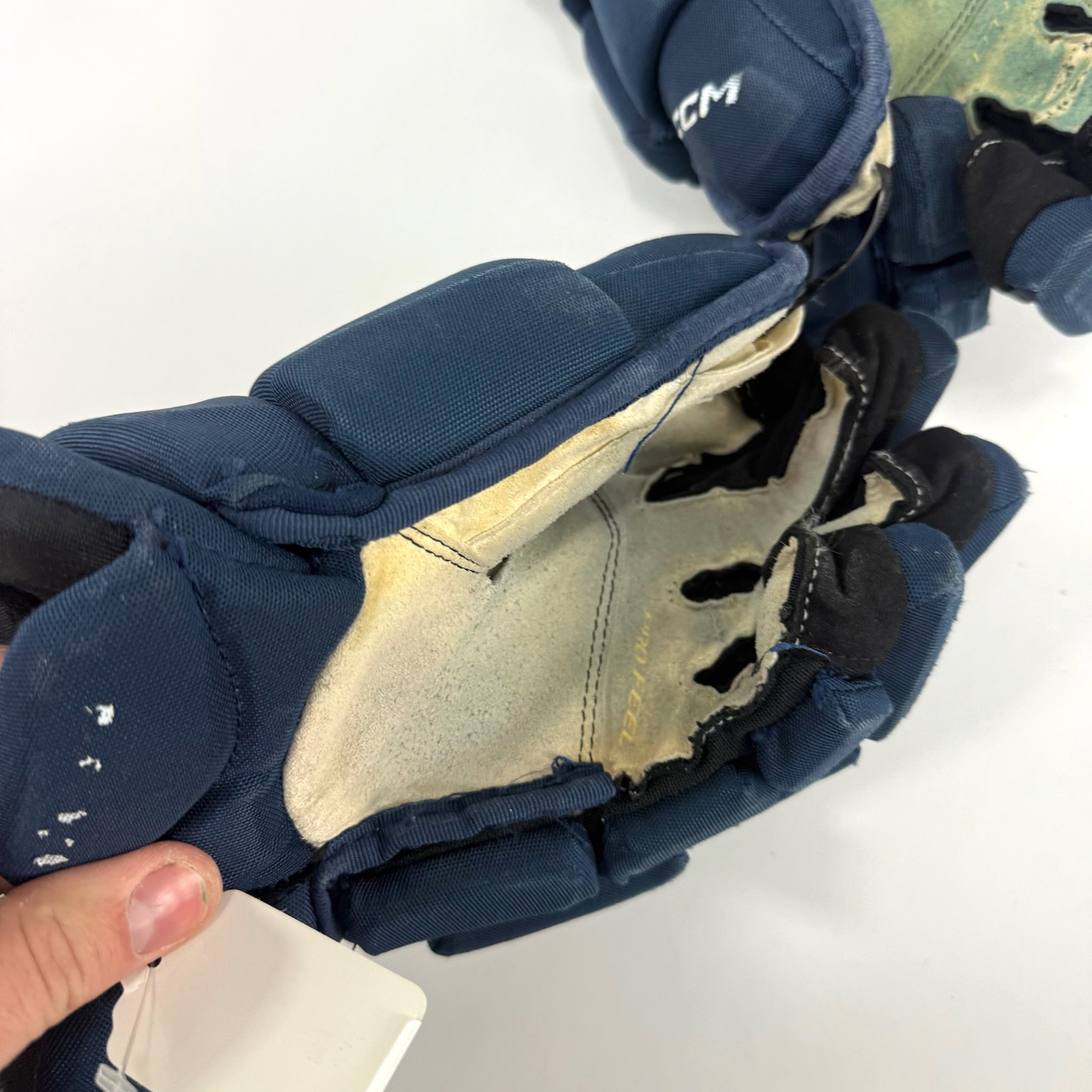 Used Navy CCM Jetspeed Pro Gloves | 14" | D354