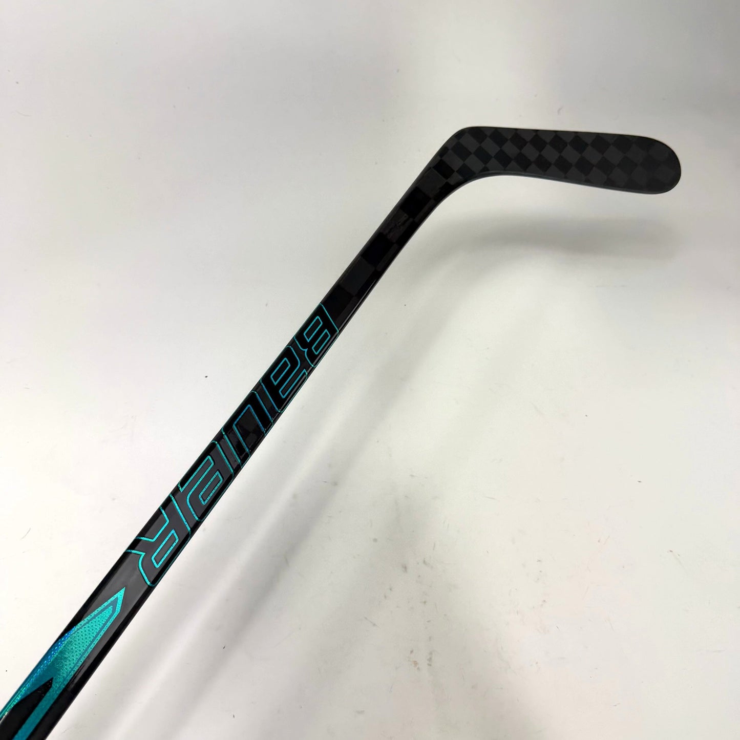 New Right Bauer Supreme Fuse | 65 Flex Senior P92 Curve Grip | AB574