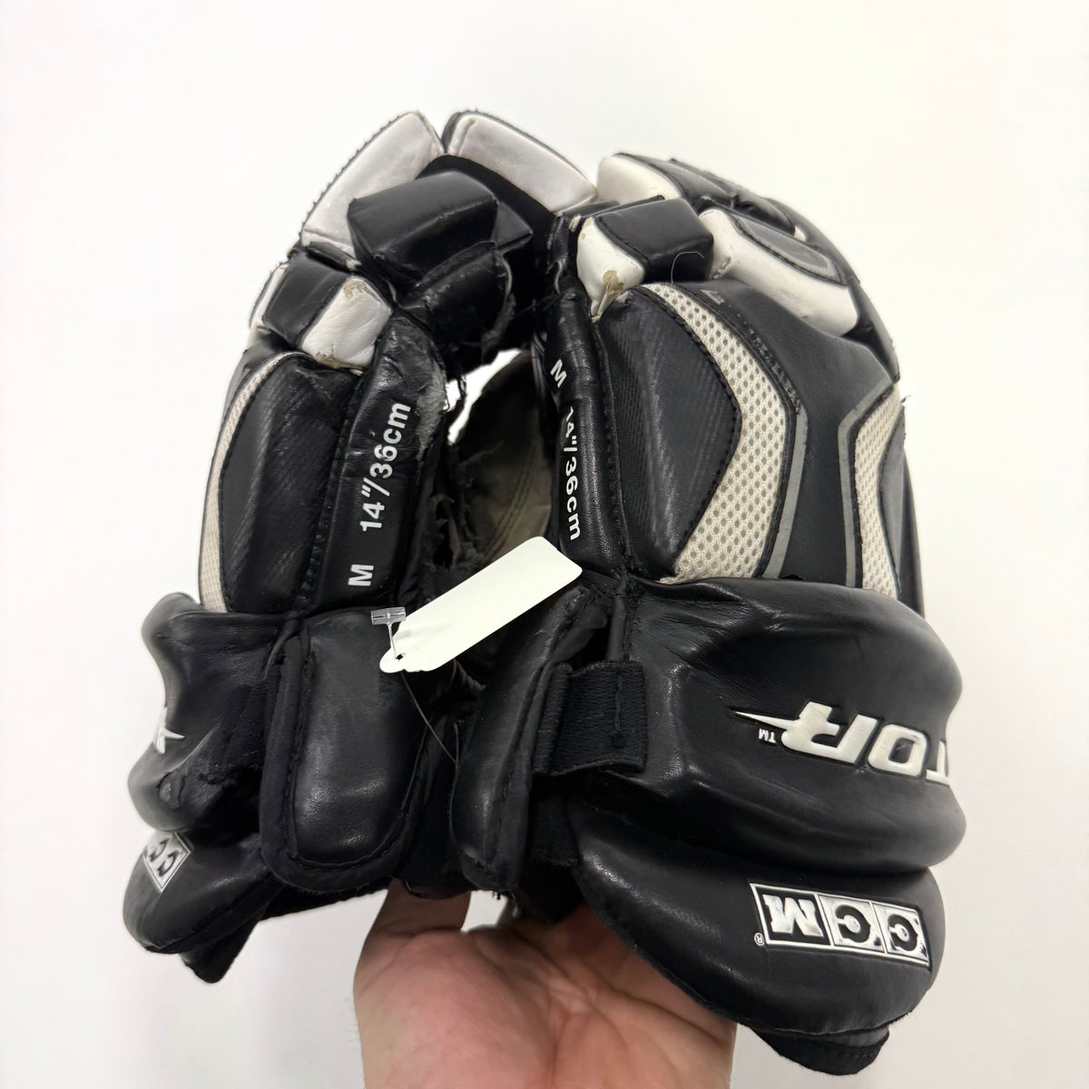 Used Black and White CCM Vector V5.0 Gloves | 14" | #A76 - Top Flight Hockey