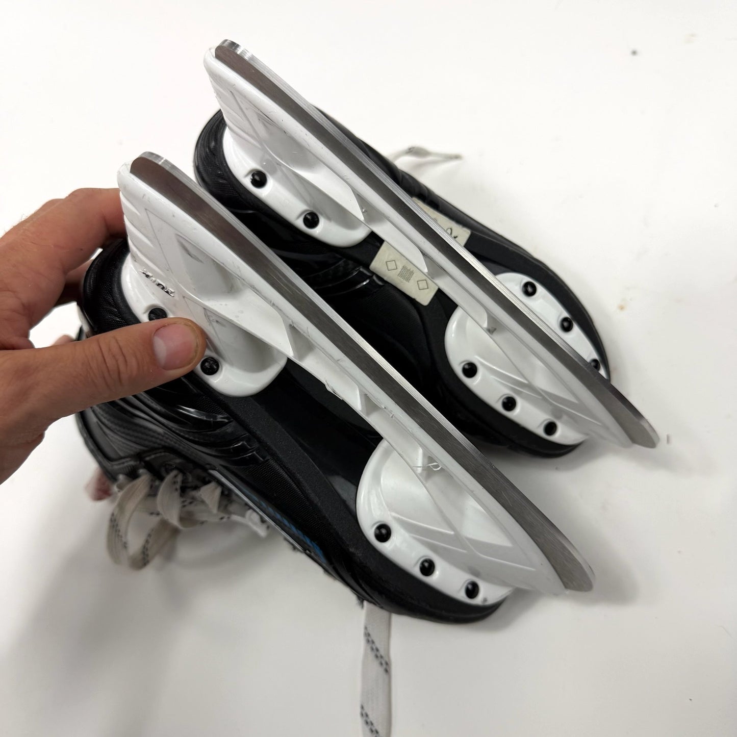 Used Bauer XLP Skates | Youth 12? | J140
