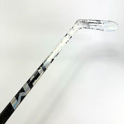 Used Right CCM Ribcore Trigger 8 Pro | 65 Flex P28 Curve Grip | K433