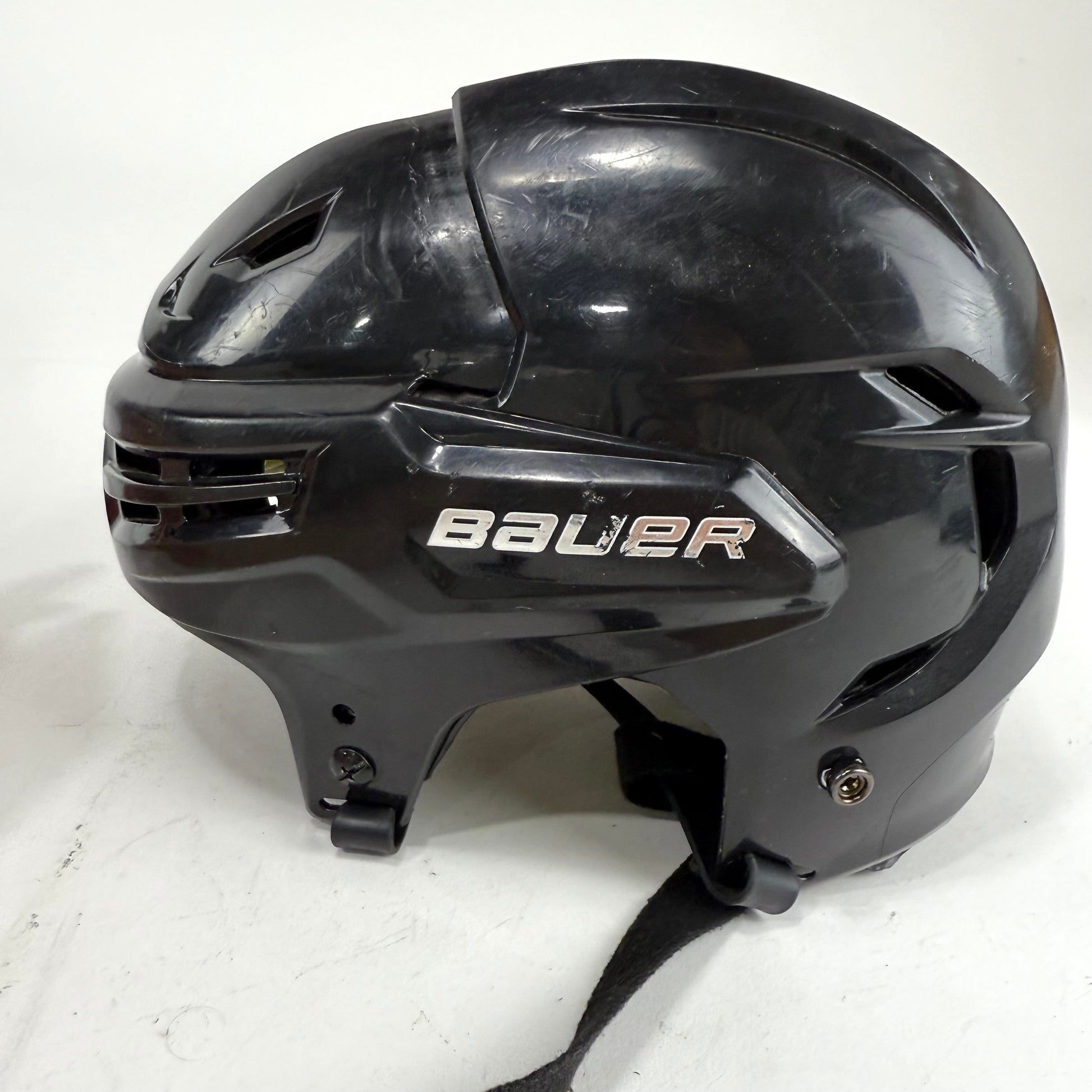 Used Black Bauer Re-akt | Extra Small | E618 - Top Flight Hockey