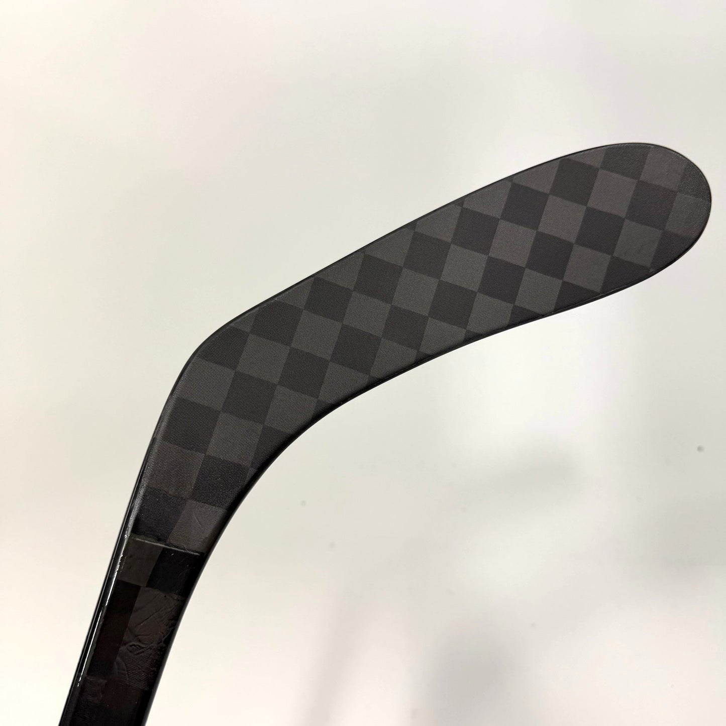 UNRELEASED - New Right Bauer Supreme Fuse | 55 Flex P28 Curve Grip | AB833