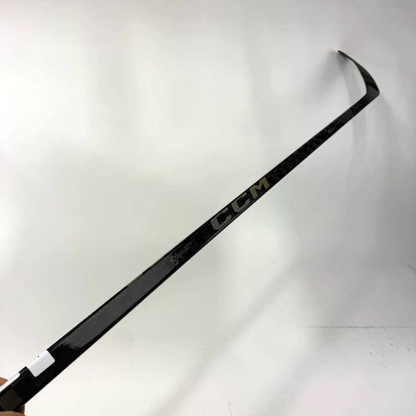 New Right CCM Tacks XF Ghost | 75 Flex P92M Curve Grip | J241 - Top Flight Hockey