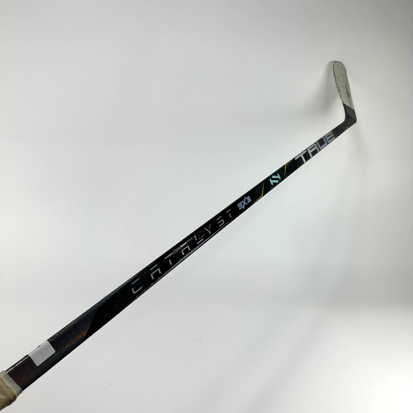 Used Left True Catalyst 9x3 | 95 Flex P19 Curve Grip | Carplad | K173 - Top Flight Hockey