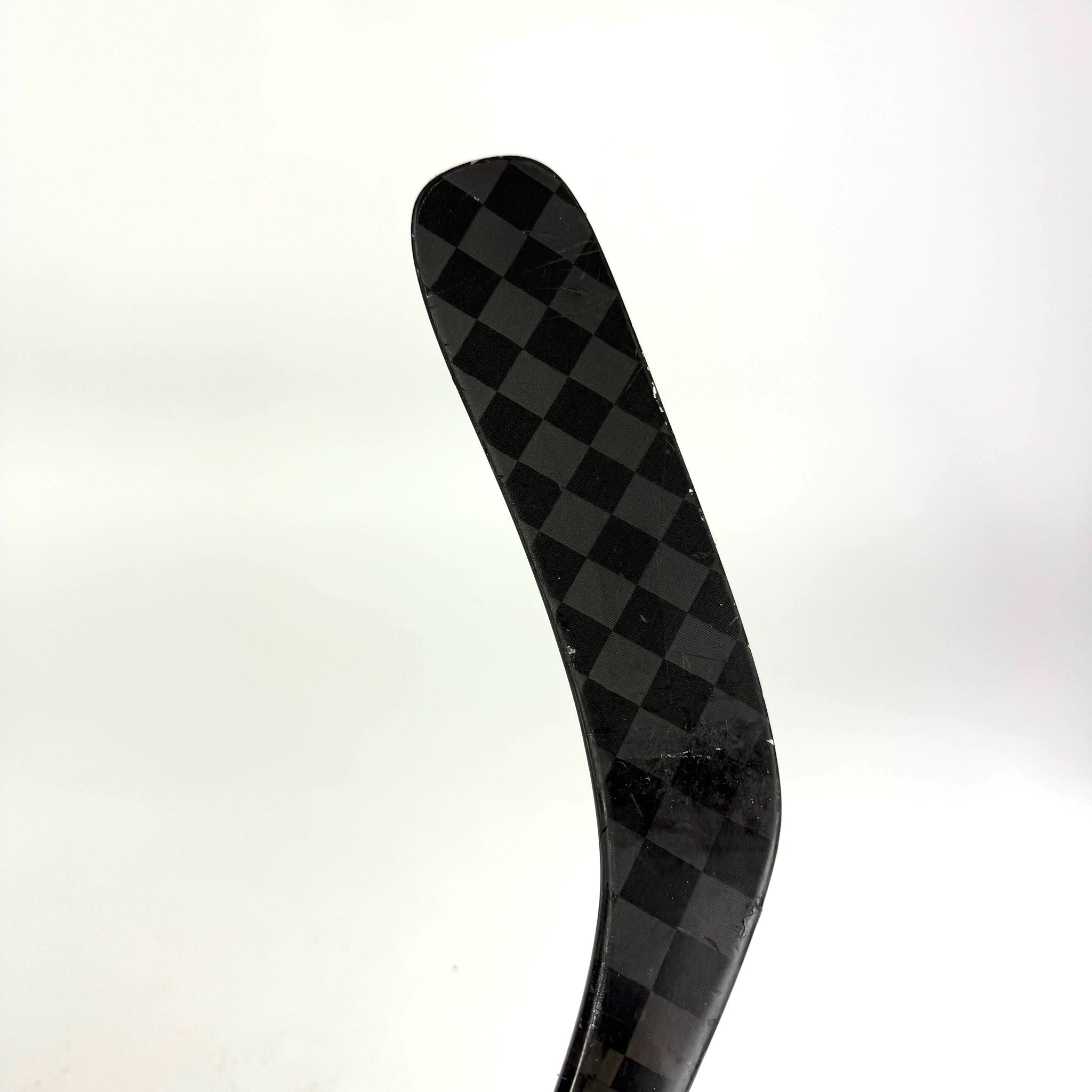 Used Left Red Bauer Vapor Hyperlite 2 | 55 Flex P88 Curve Grip | R367 - Top Flight Hockey